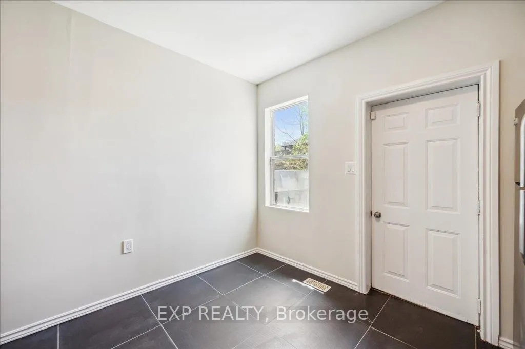 Photo 16 of 228 Hunter Street E, Hamilton, Corktown — HOMEH