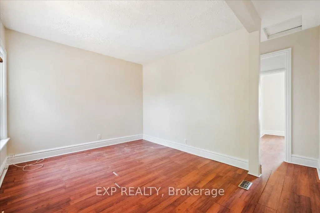 Photo 18 of 228 Hunter Street E, Hamilton, Corktown — HOMEH