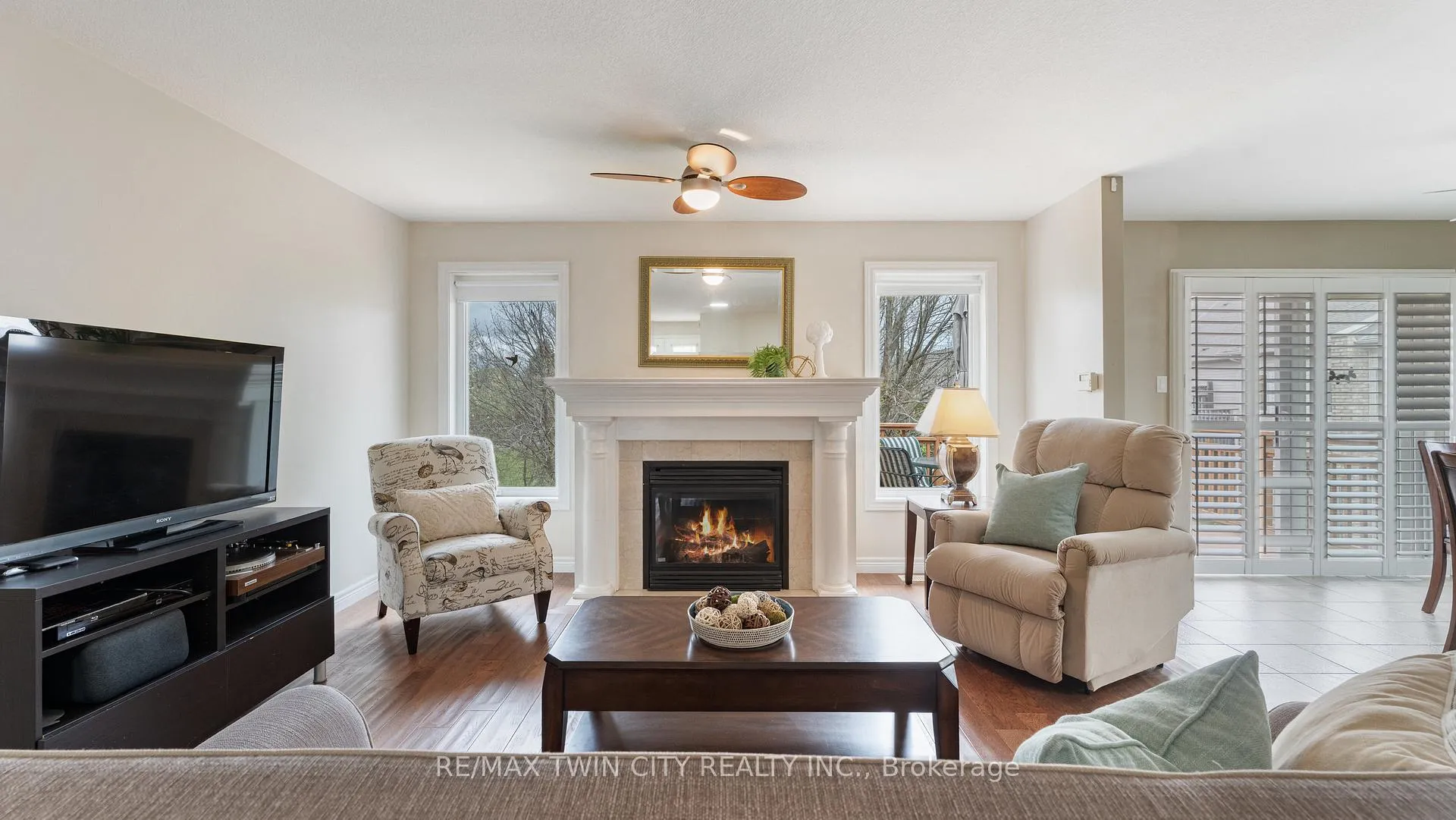 Photo 11 of 22 Cobblestone Drive, Brant, Paris — HOMEH