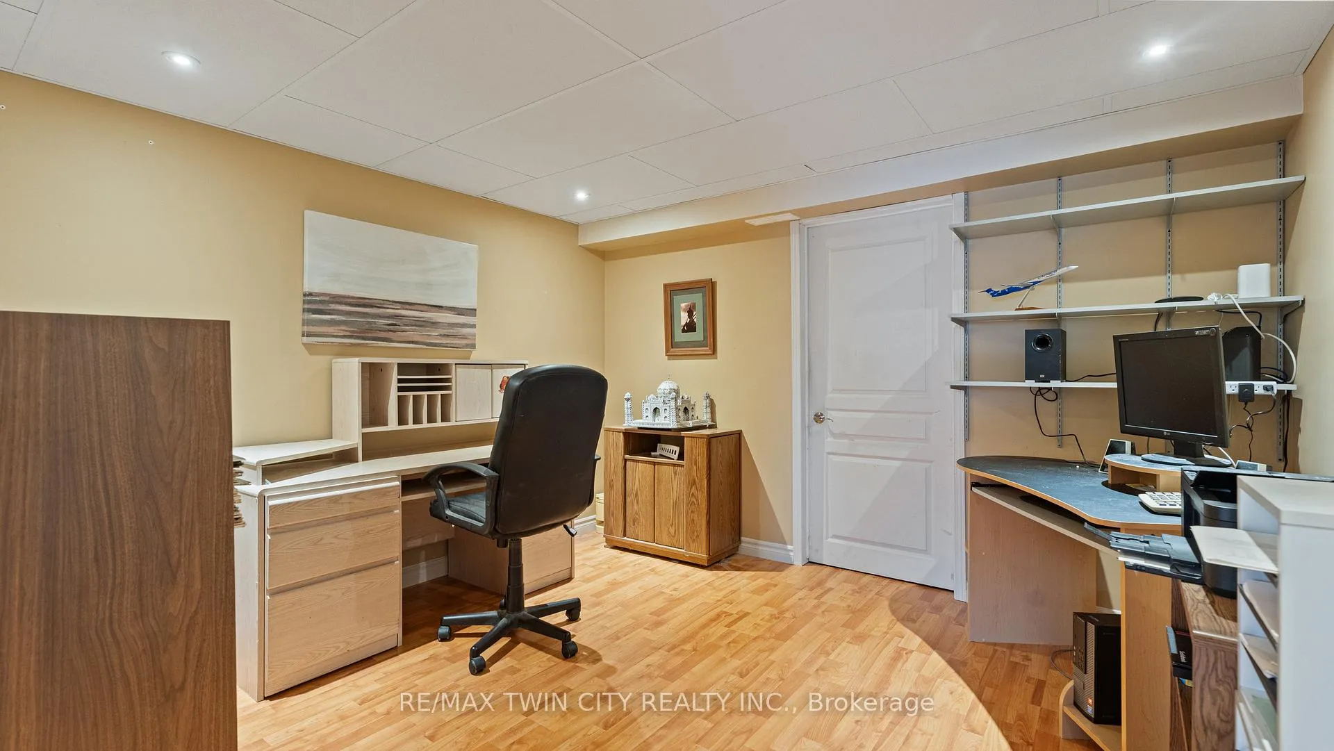 Photo 30 of 22 Cobblestone Drive, Brant, Paris — HOMEH