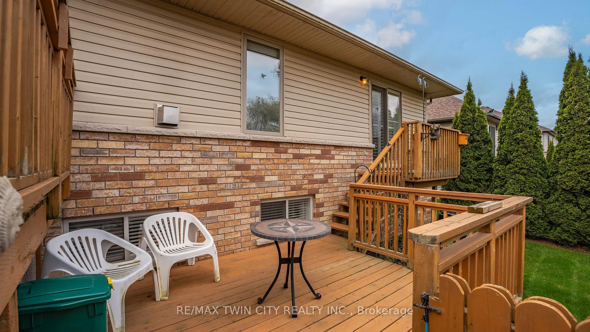 Photo 35 of 22 Cobblestone Drive, Brant, Paris — HOMEH