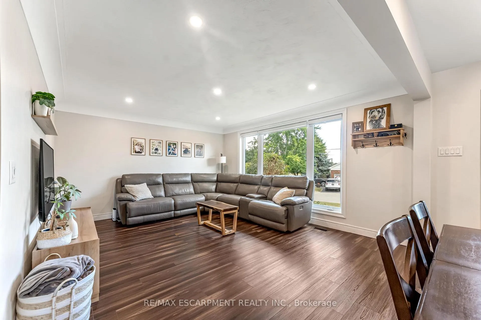 Photo 7 of 25 Alba Street, Hamilton, Stoney Creek — HOMEH