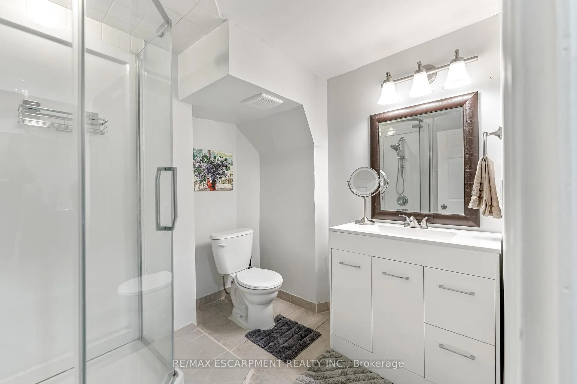 Photo 20 of 25 Alba Street, Hamilton, Stoney Creek — HOMEH