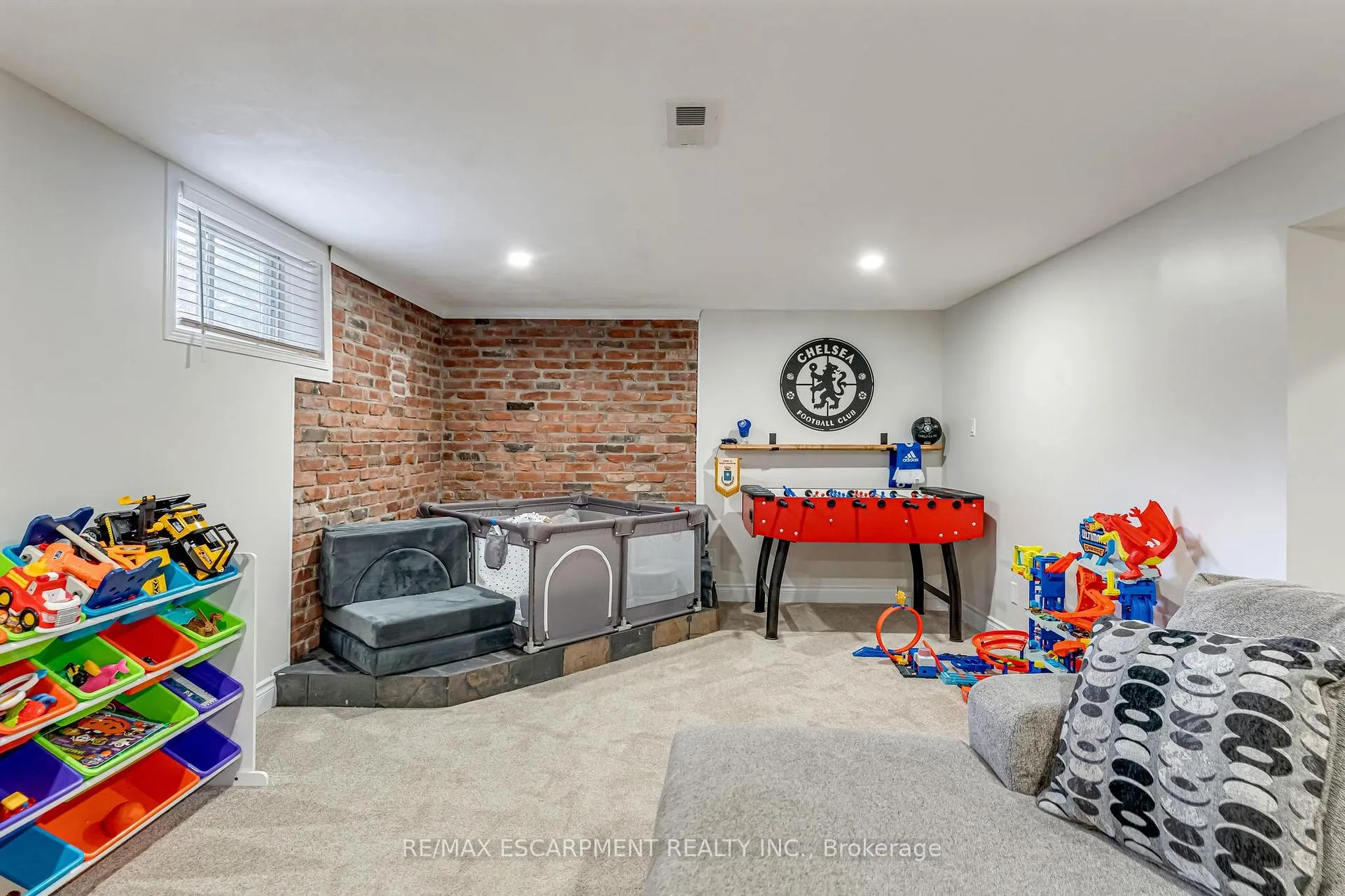 Photo 25 of 25 Alba Street, Hamilton, Stoney Creek — HOMEH