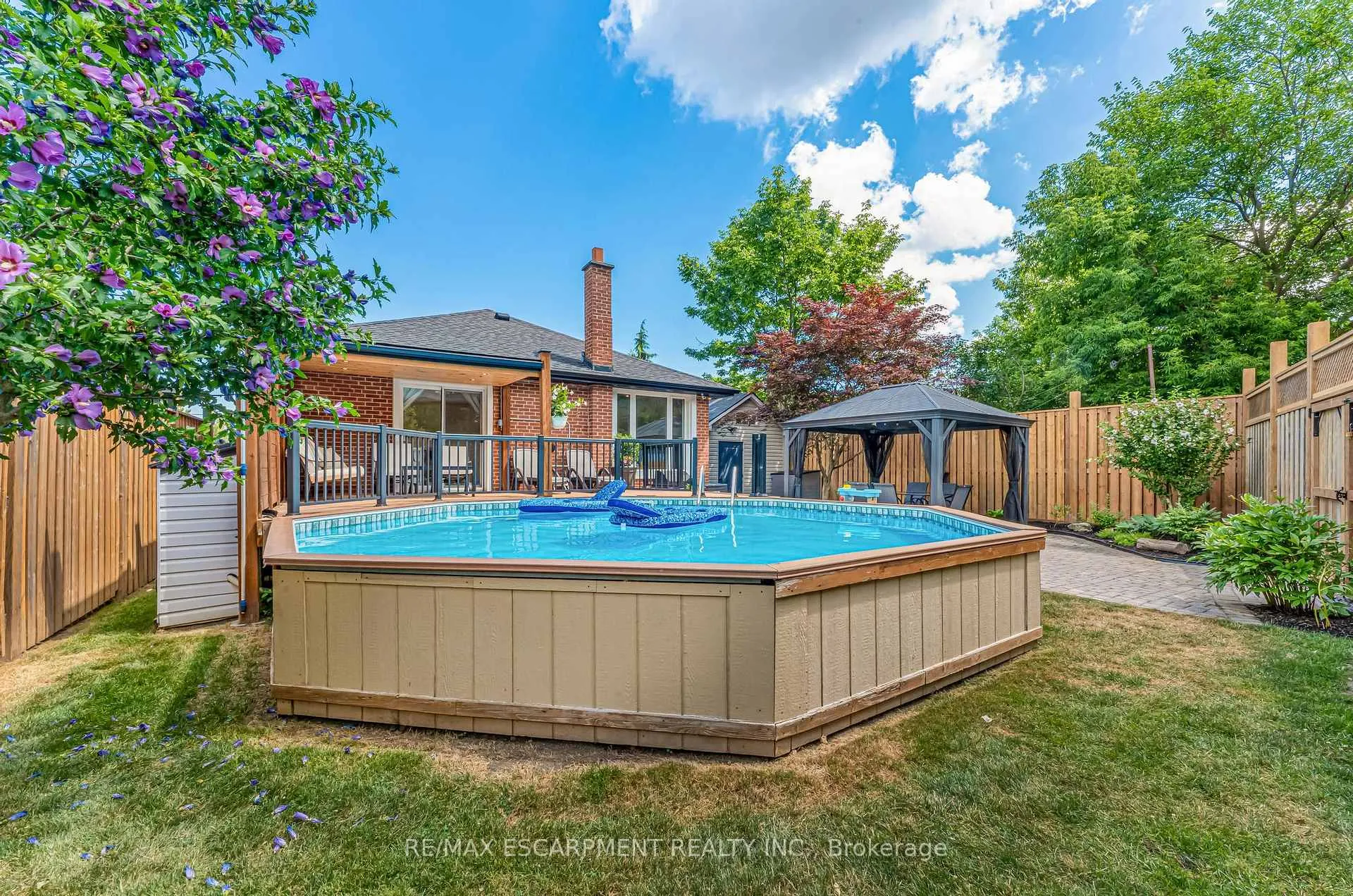 Photo 34 of 25 Alba Street, Hamilton, Stoney Creek — HOMEH