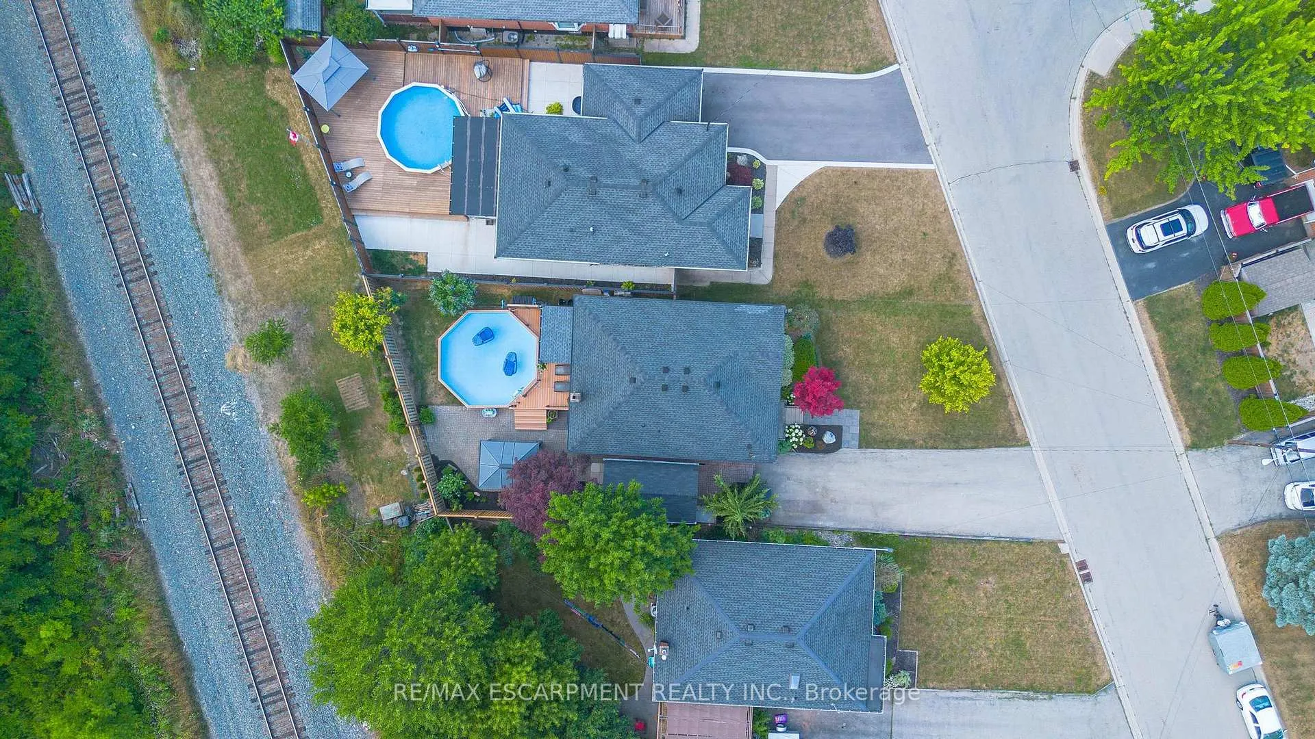 Photo 38 of 25 Alba Street, Hamilton, Stoney Creek — HOMEH