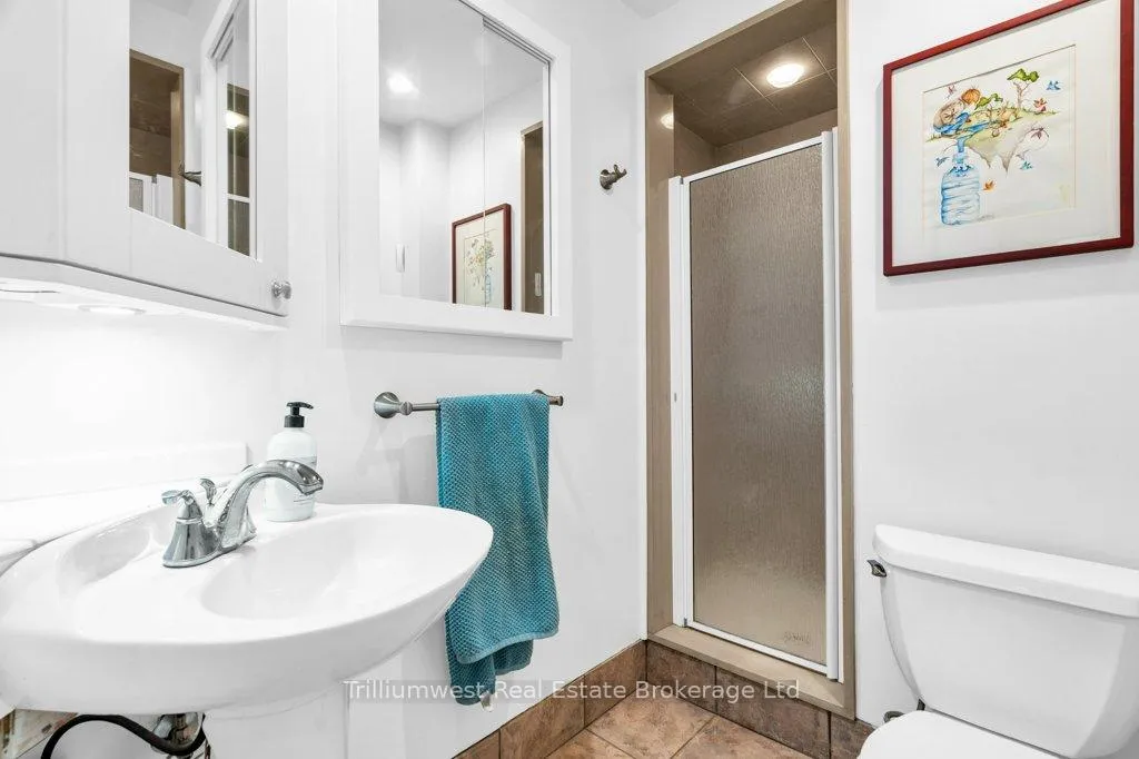 Photo 15 of 23 Cedar Street, Guelph/Eramosa, Eden Mills — HOMEH
