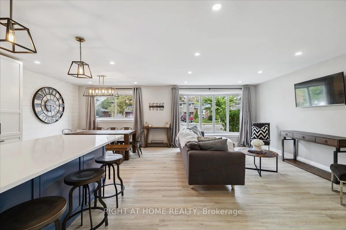 Photo 5 of 5316 Riverside Drive, Burlington, Appleby — HOMEH