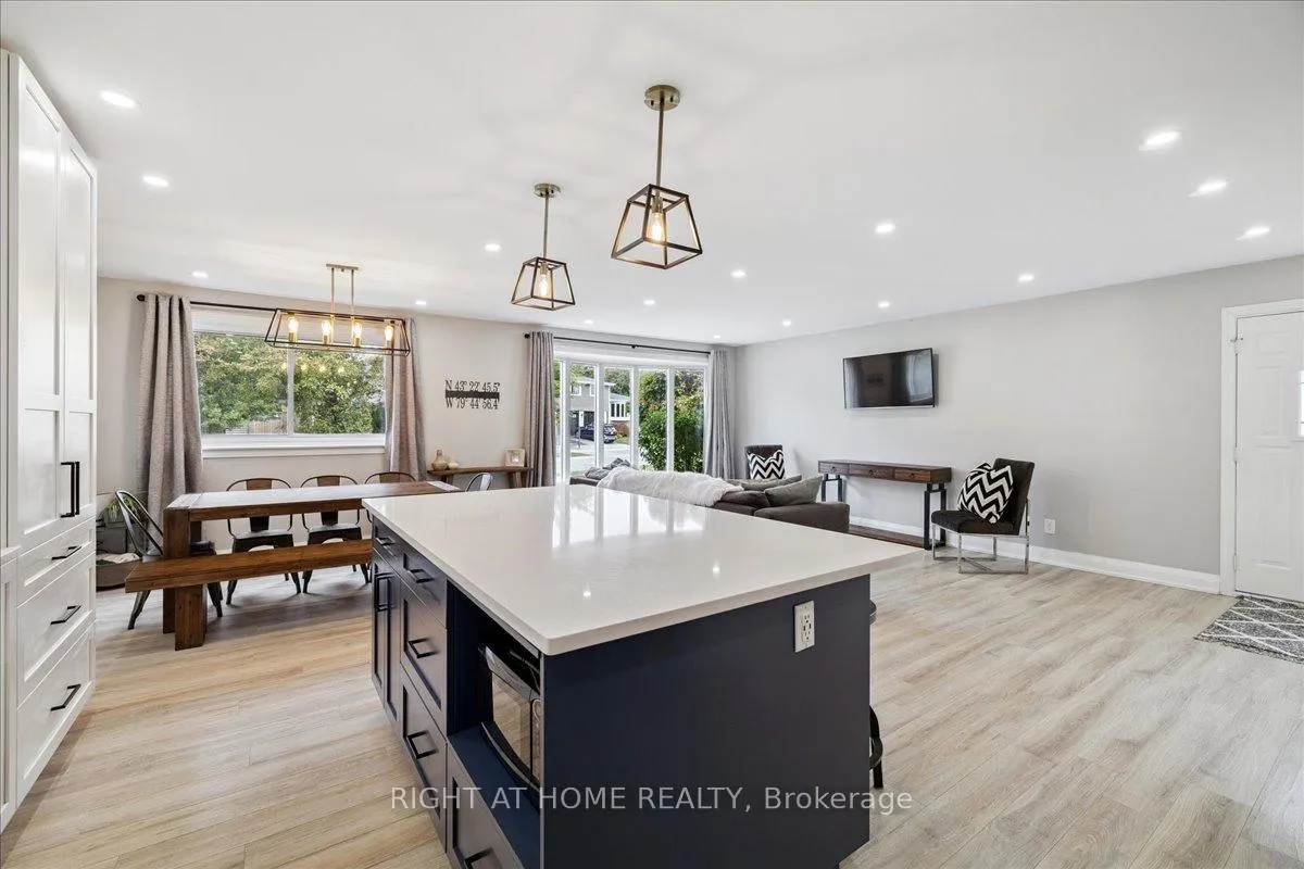 Photo 6 of 5316 Riverside Drive, Burlington, Appleby — HOMEH
