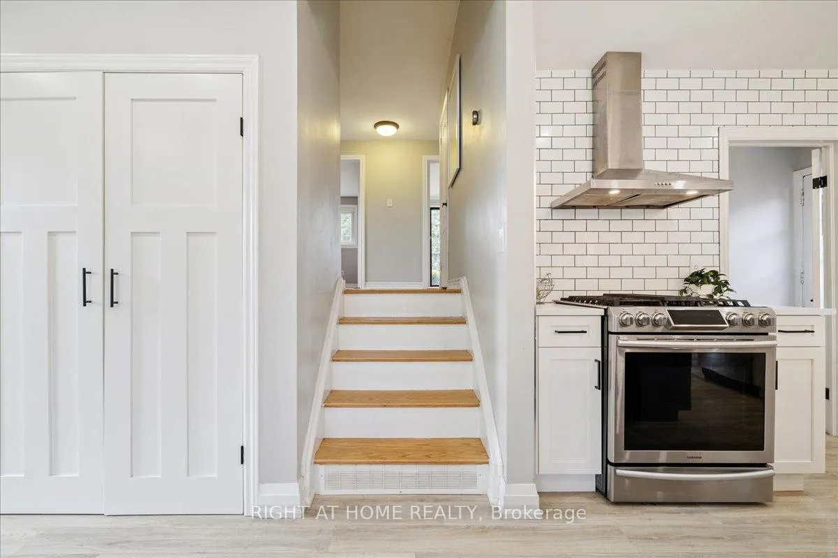 Photo 15 of 5316 Riverside Drive, Burlington, Appleby — HOMEH
