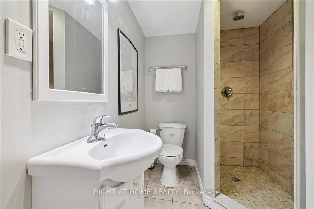 Photo 30 of 5316 Riverside Drive, Burlington, Appleby — HOMEH