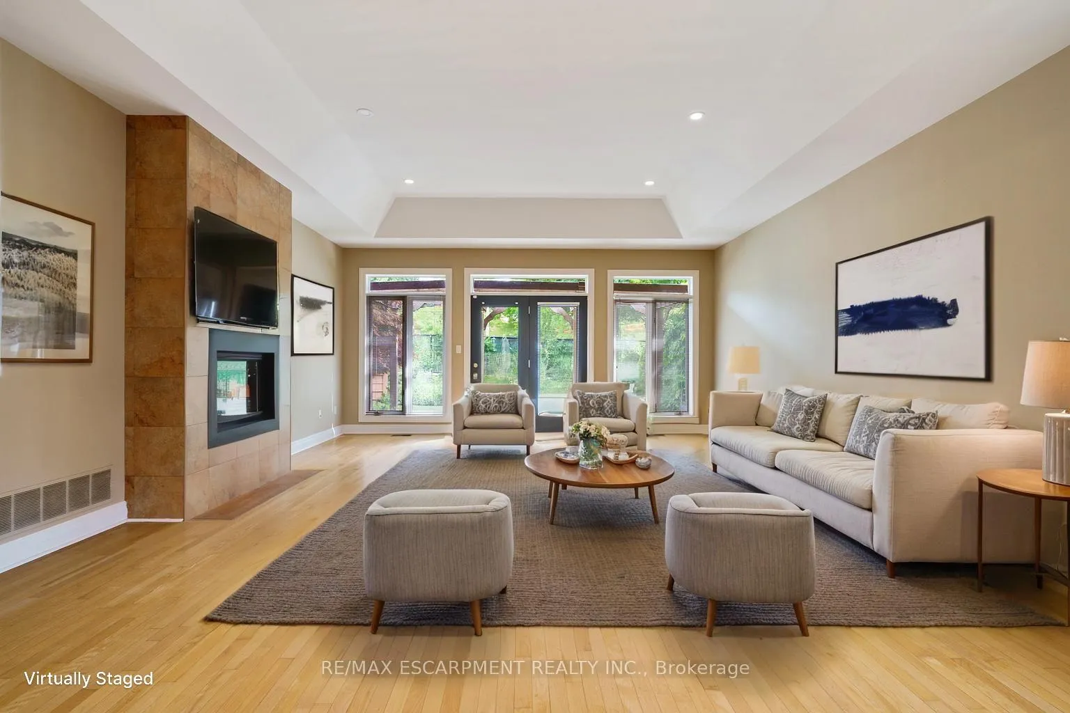Photo 6 of 6 Gillespie Crescent, Hamilton, Dundas — HOMEH