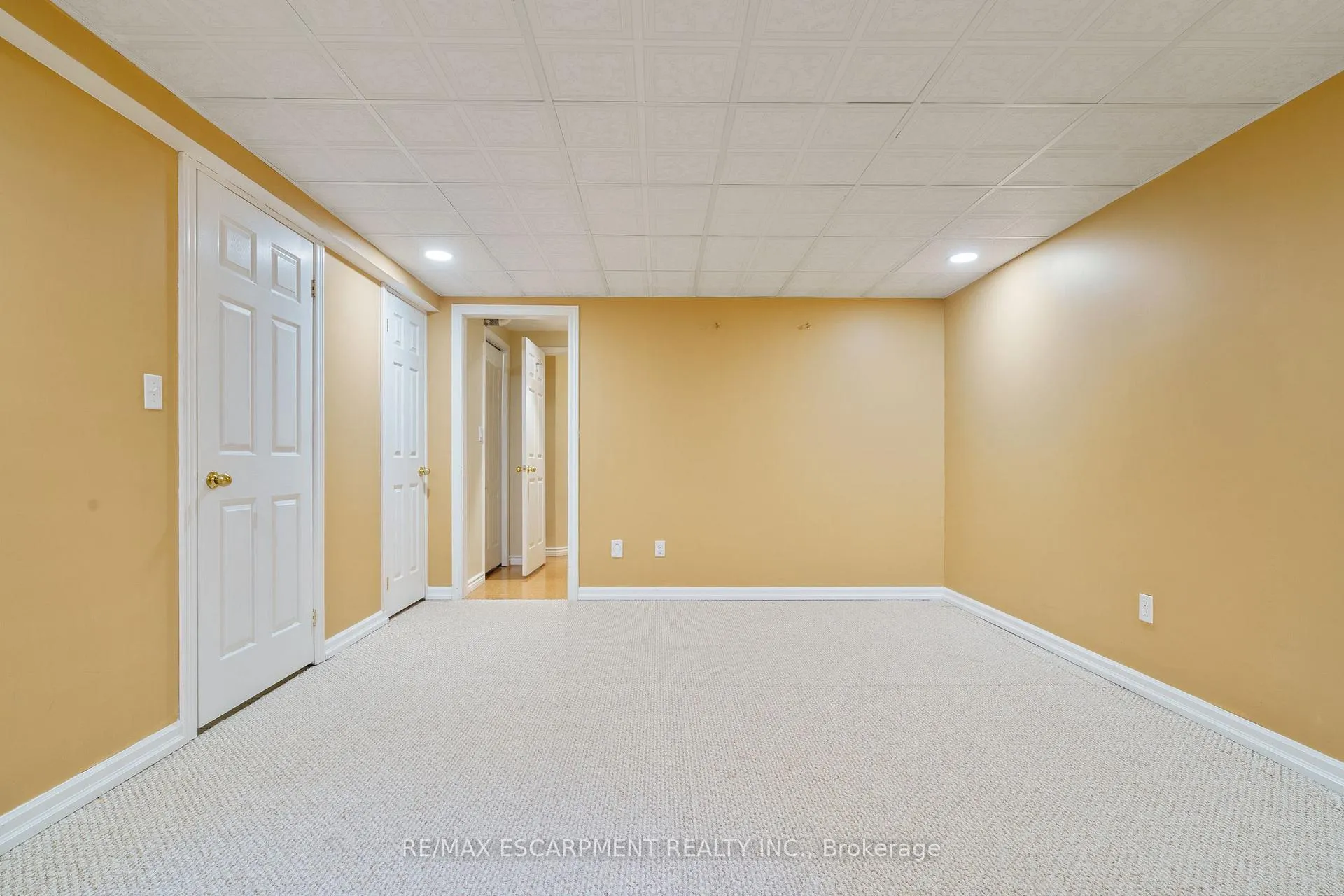 Photo 35 of 6 Gillespie Crescent, Hamilton, Dundas — HOMEH