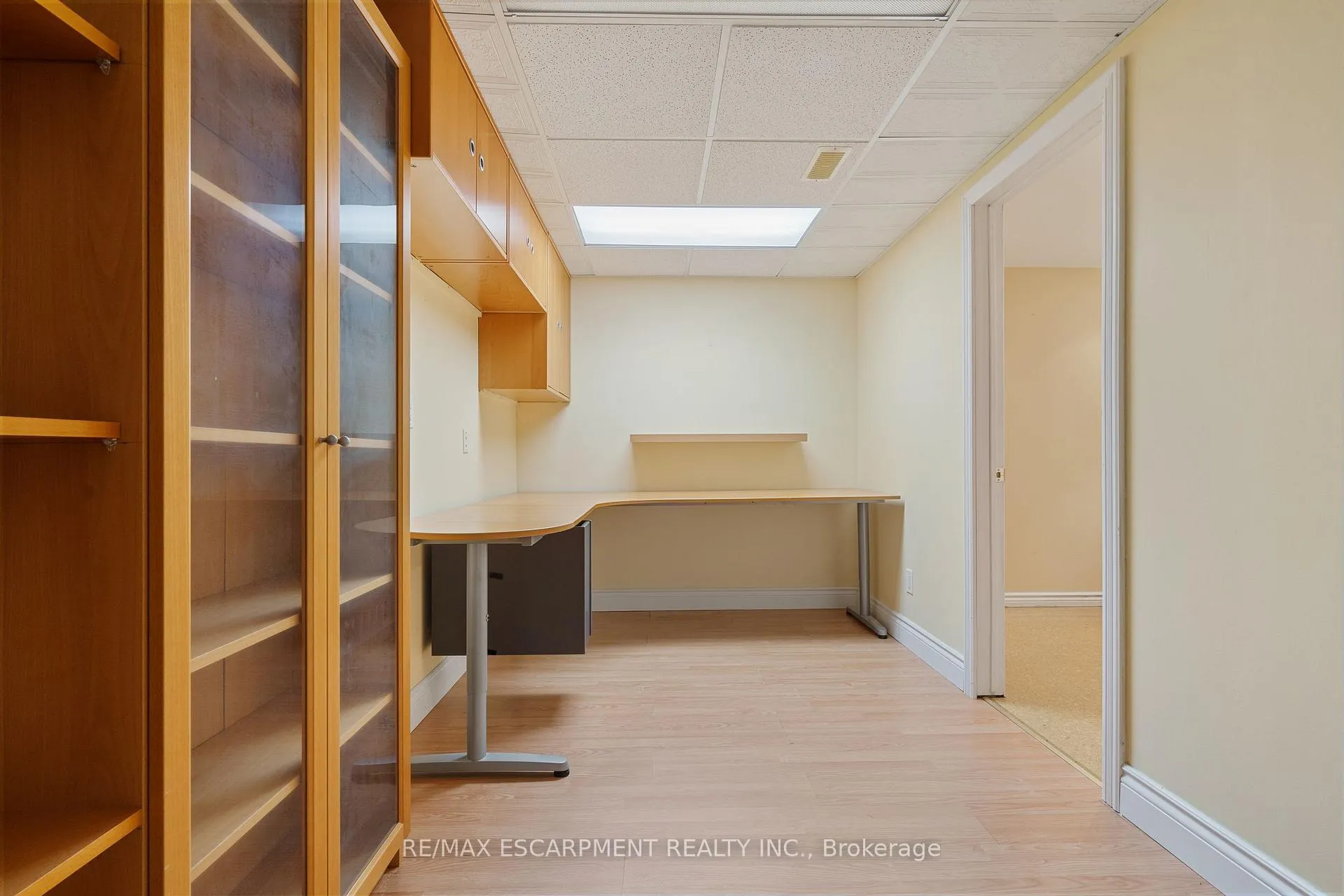 Photo 36 of 6 Gillespie Crescent, Hamilton, Dundas — HOMEH