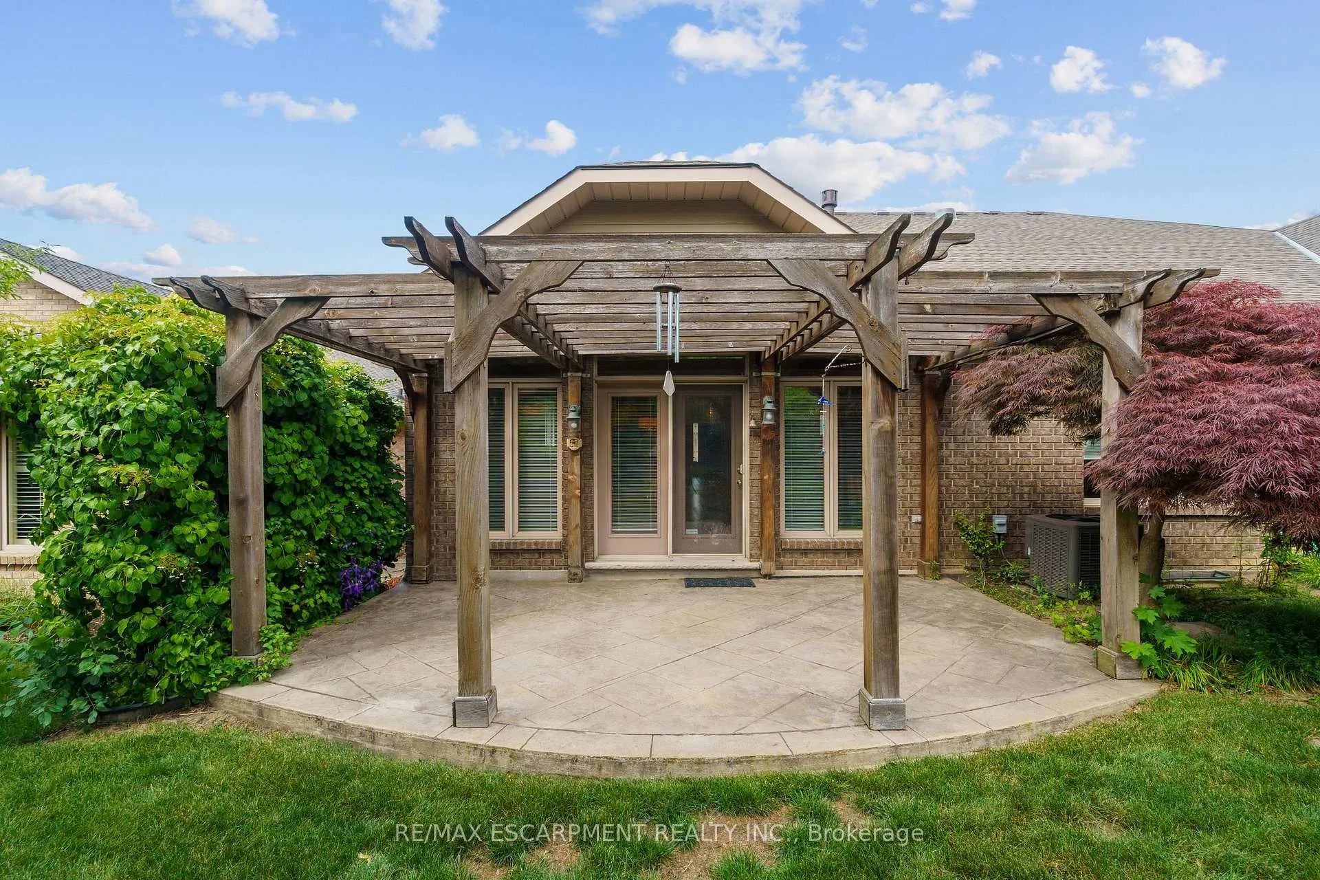 Photo 44 of 6 Gillespie Crescent, Hamilton, Dundas — HOMEH