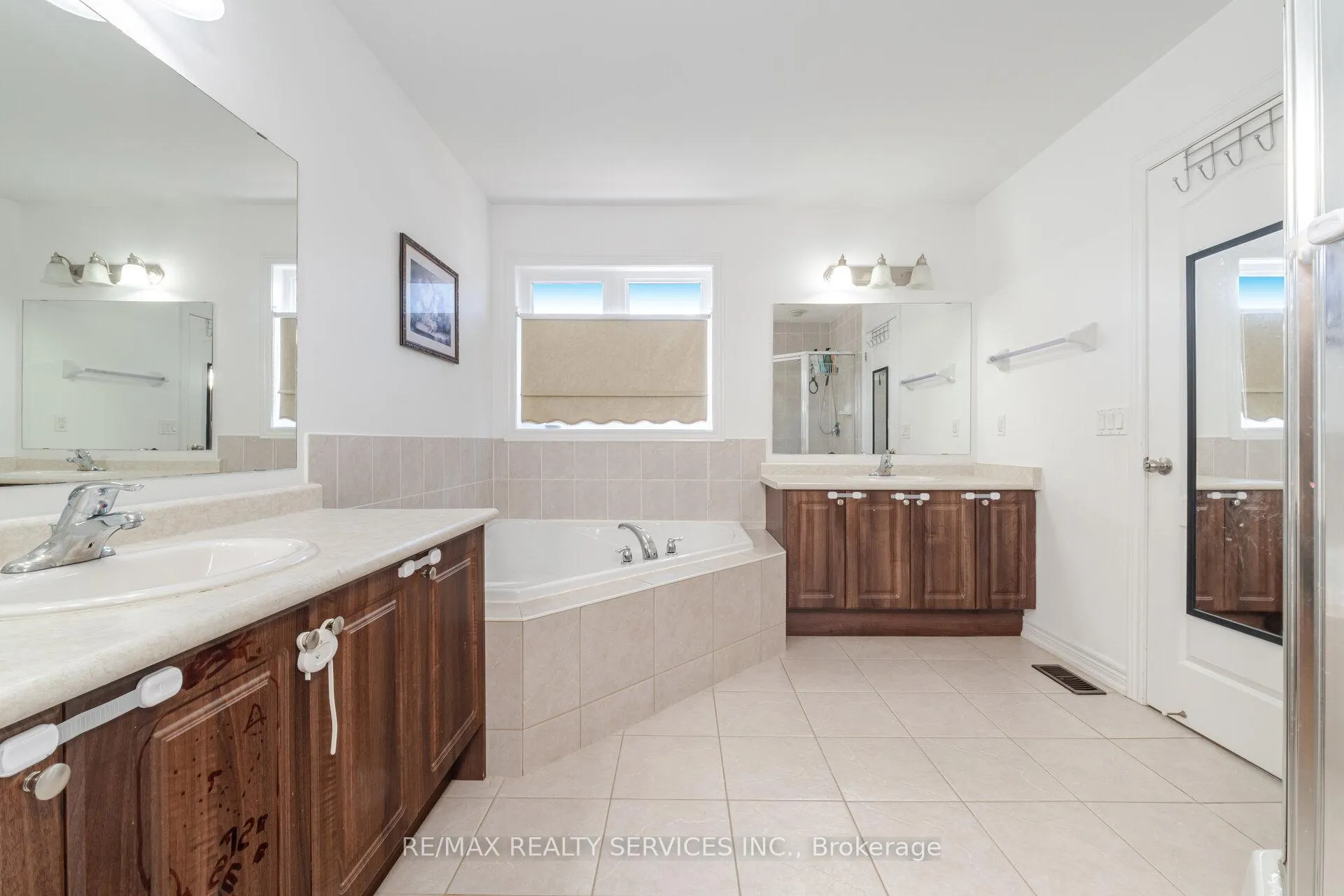 Photo 29 of 16 Rougebank Avenue, Caledon, Rural Caledon — HOMEH