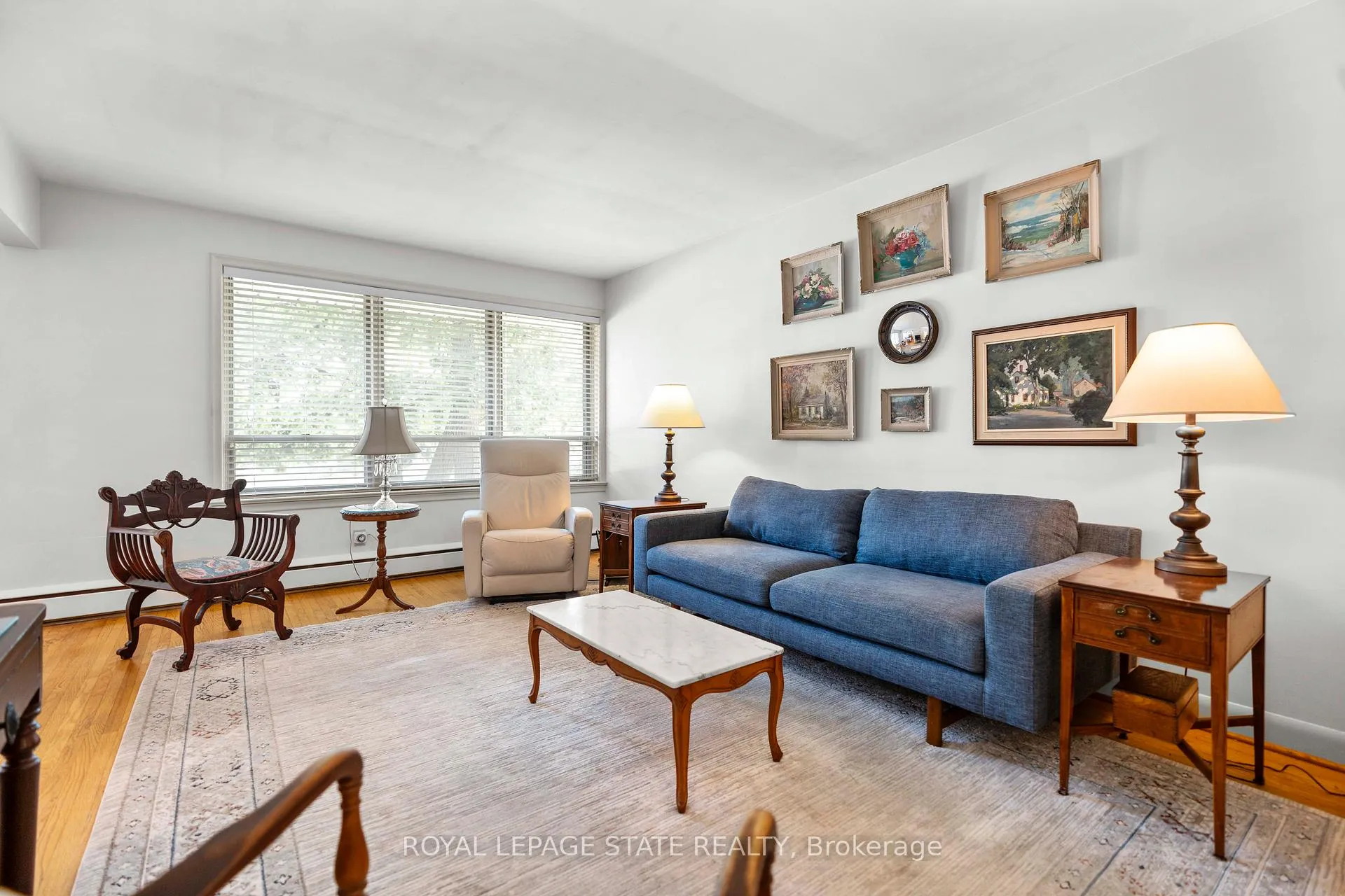 Photo 6 of 39 Hardale Crescent, Hamilton, Huntington — HOMEH