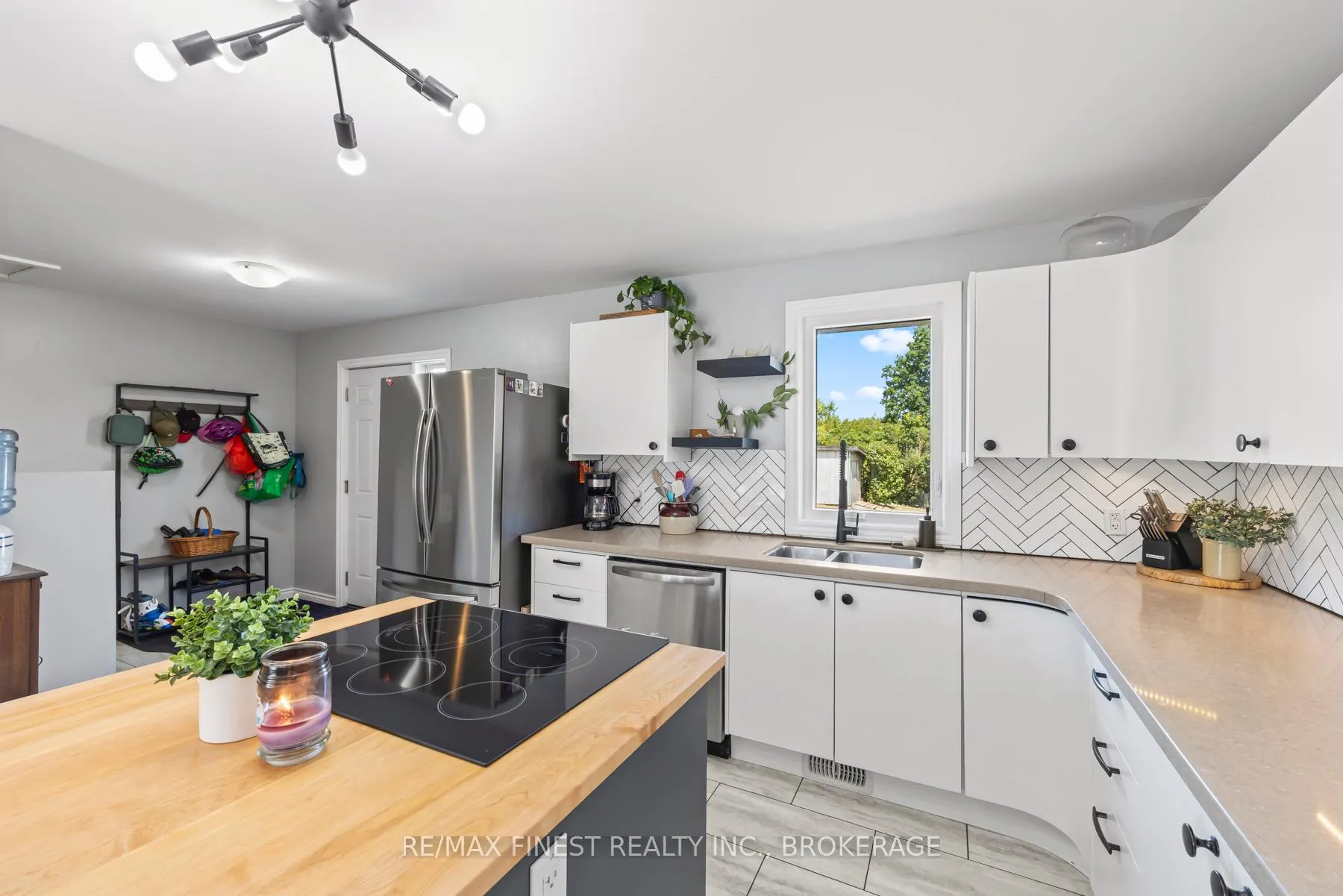 Photo 26 of 117 Mud Lake Road, Loyalist, Odessa — HOMEH