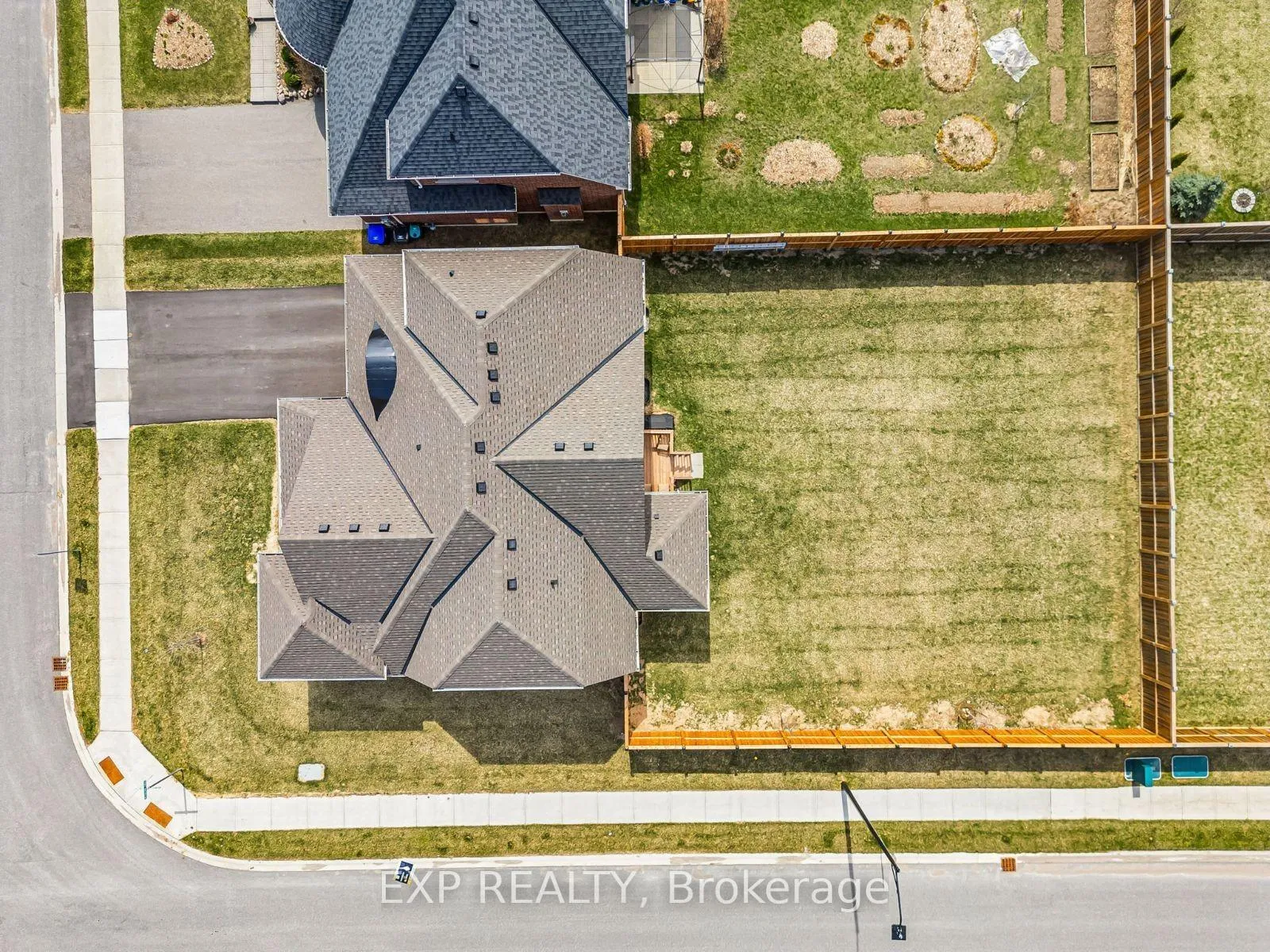 Photo 49 of 85 Redmond Crescent, Springwater, Centre Vespra — HOMEH