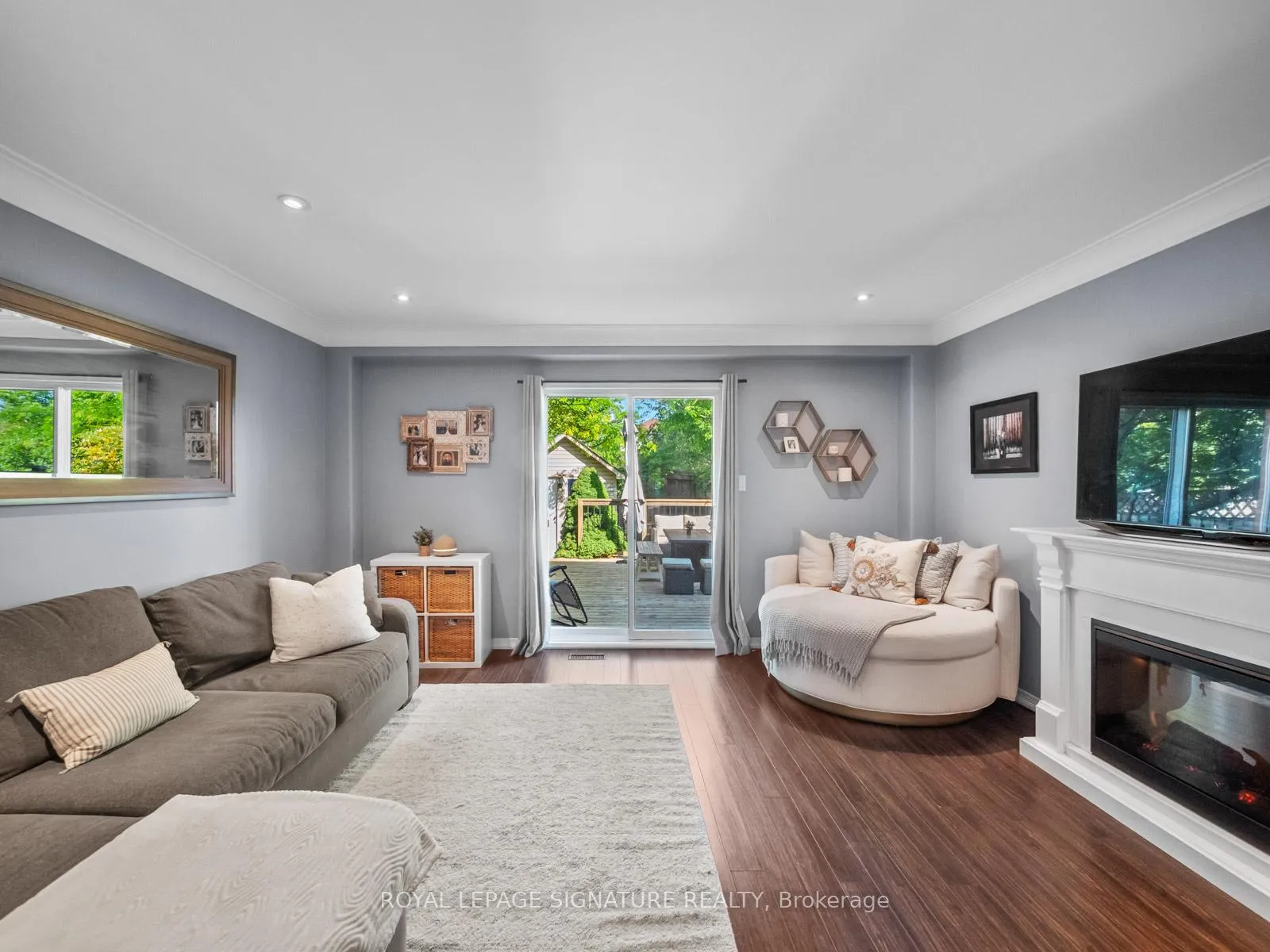 Photo 7 of 13 Bronte Court, Hamilton, Dundas — HOMEH