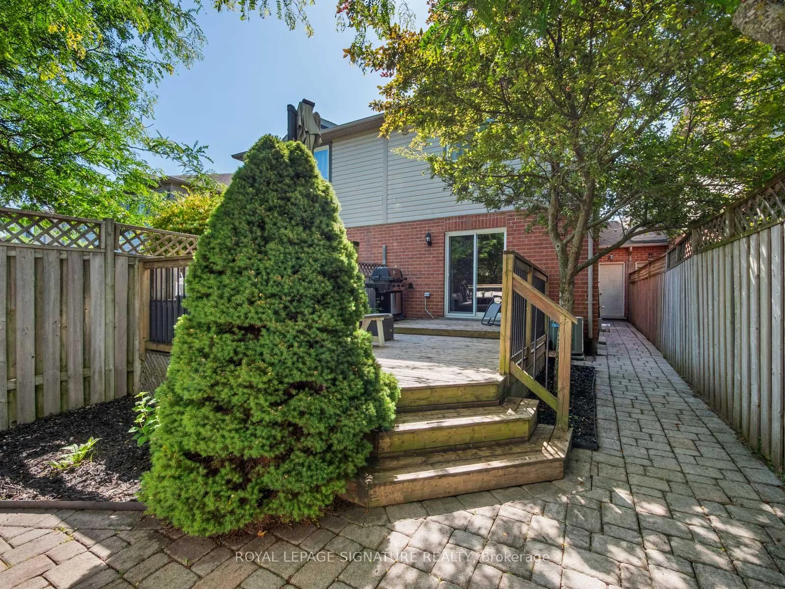 Photo 26 of 13 Bronte Court, Hamilton, Dundas — HOMEH