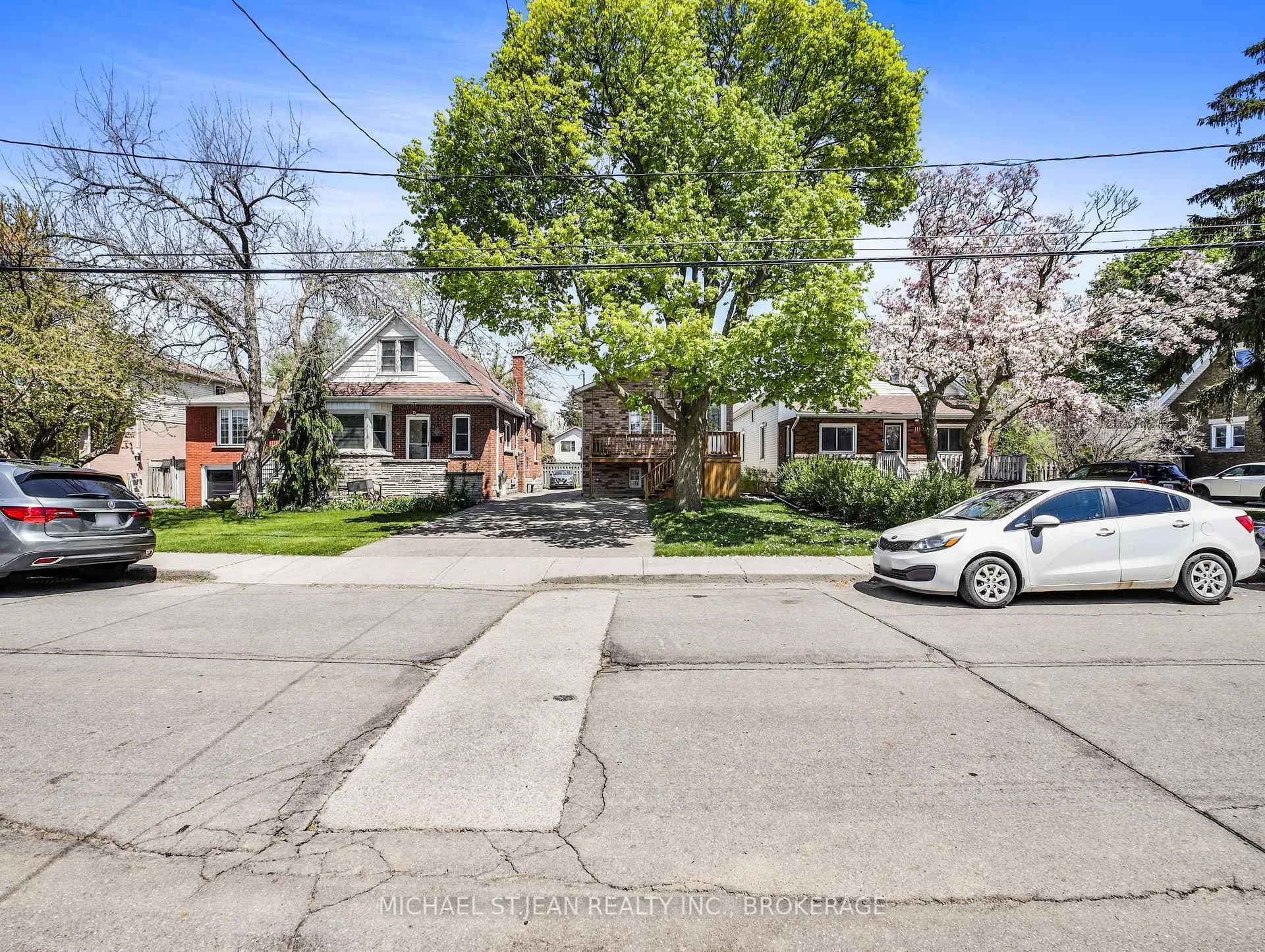 Photo 4 of 107 Alpine Avenue, Hamilton, Central — HOMEH