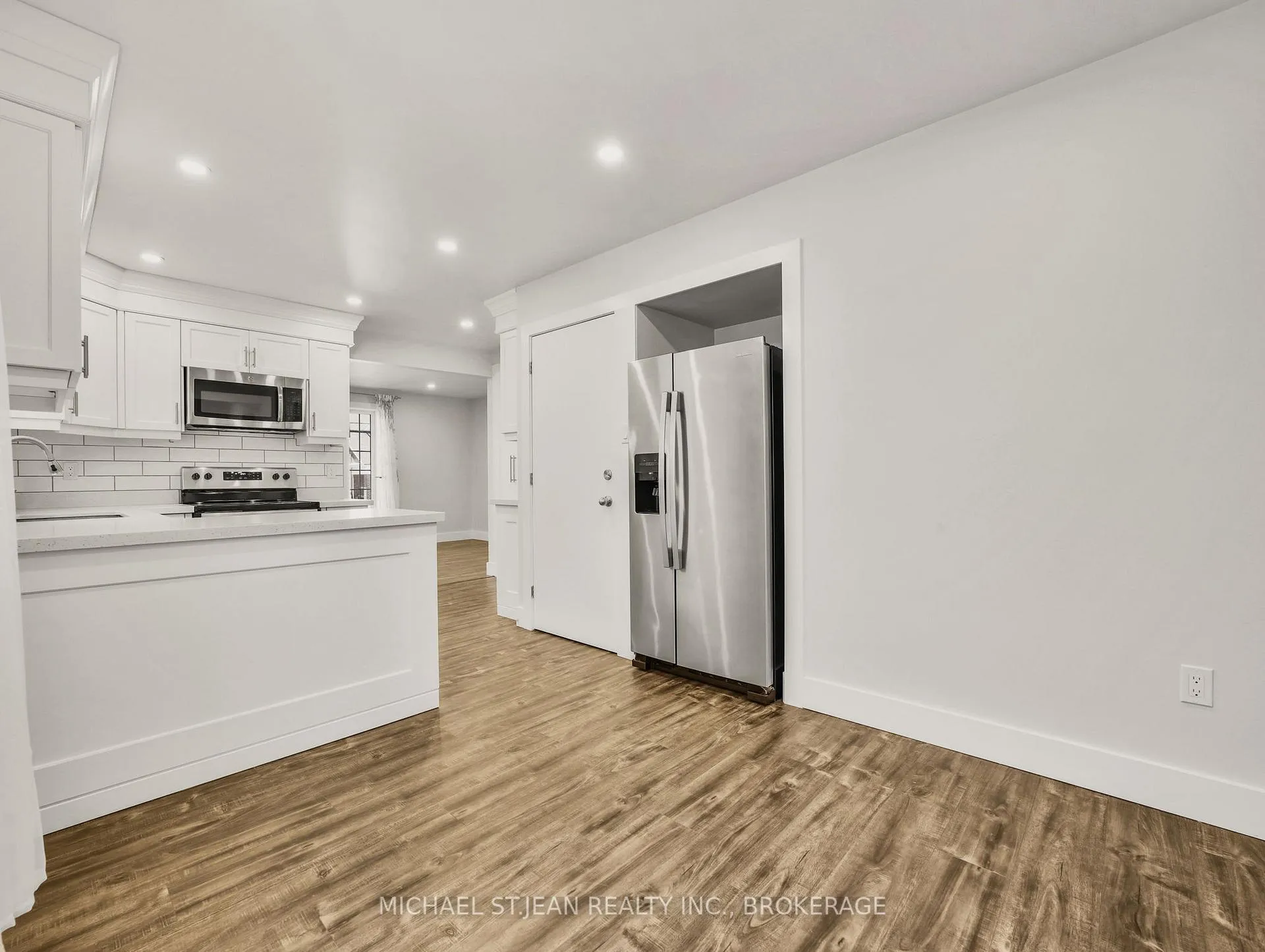 Photo 16 of 107 Alpine Avenue, Hamilton, Central — HOMEH
