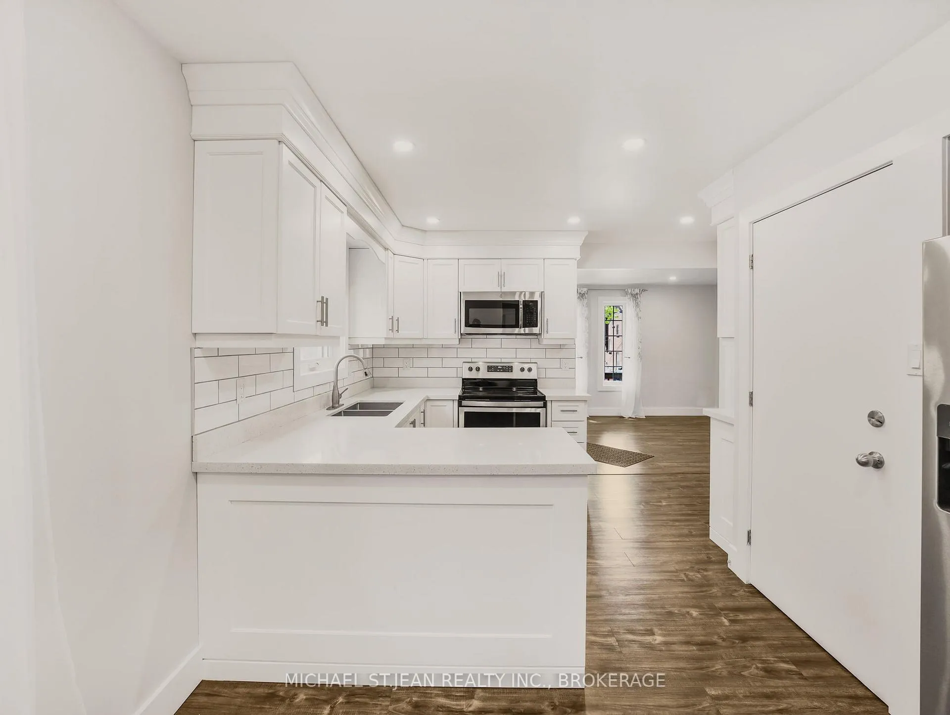Photo 17 of 107 Alpine Avenue, Hamilton, Central — HOMEH