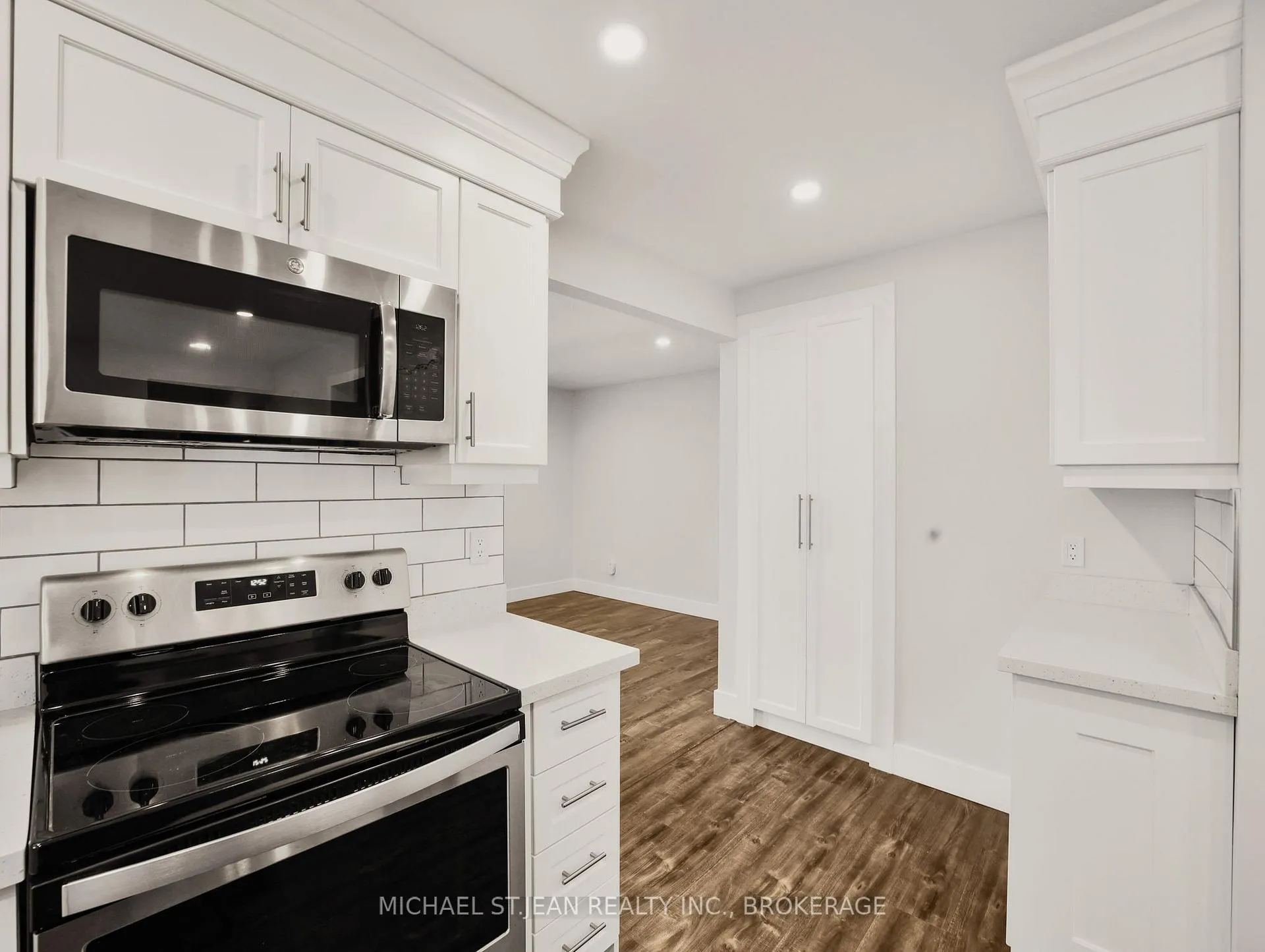 Photo 20 of 107 Alpine Avenue, Hamilton, Central — HOMEH