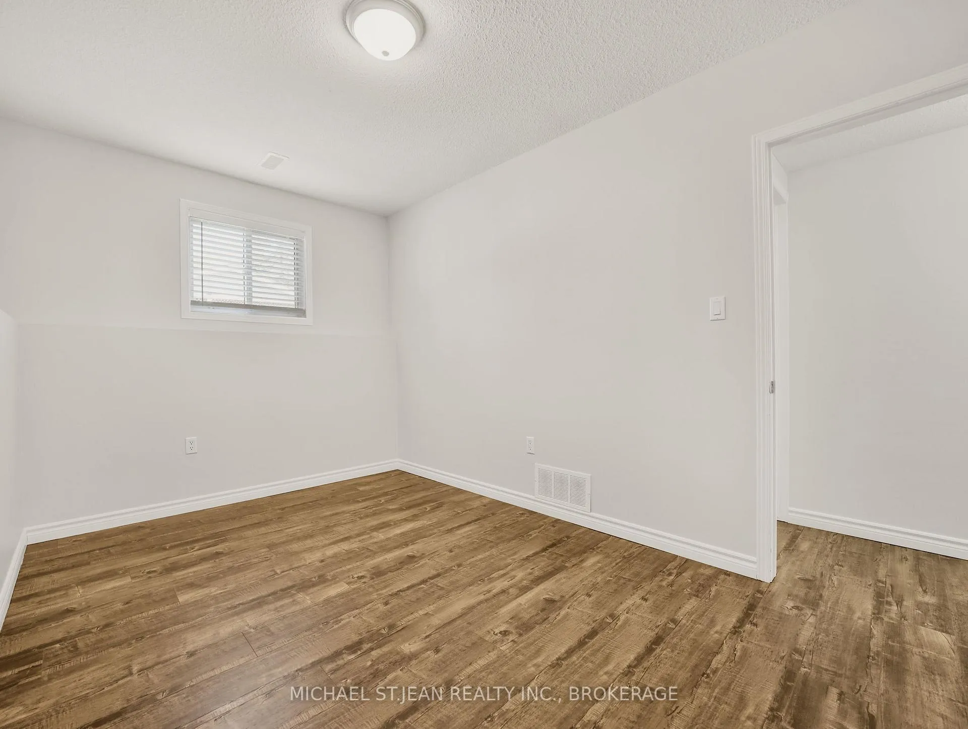 Photo 29 of 107 Alpine Avenue, Hamilton, Central — HOMEH