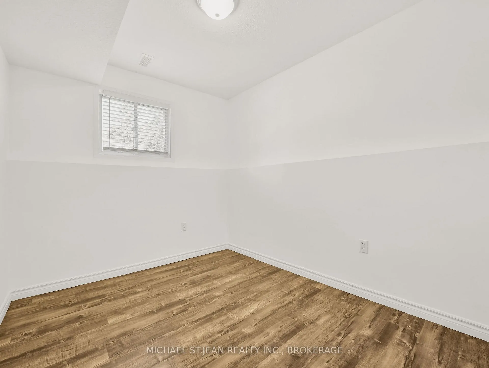 Photo 30 of 107 Alpine Avenue, Hamilton, Central — HOMEH