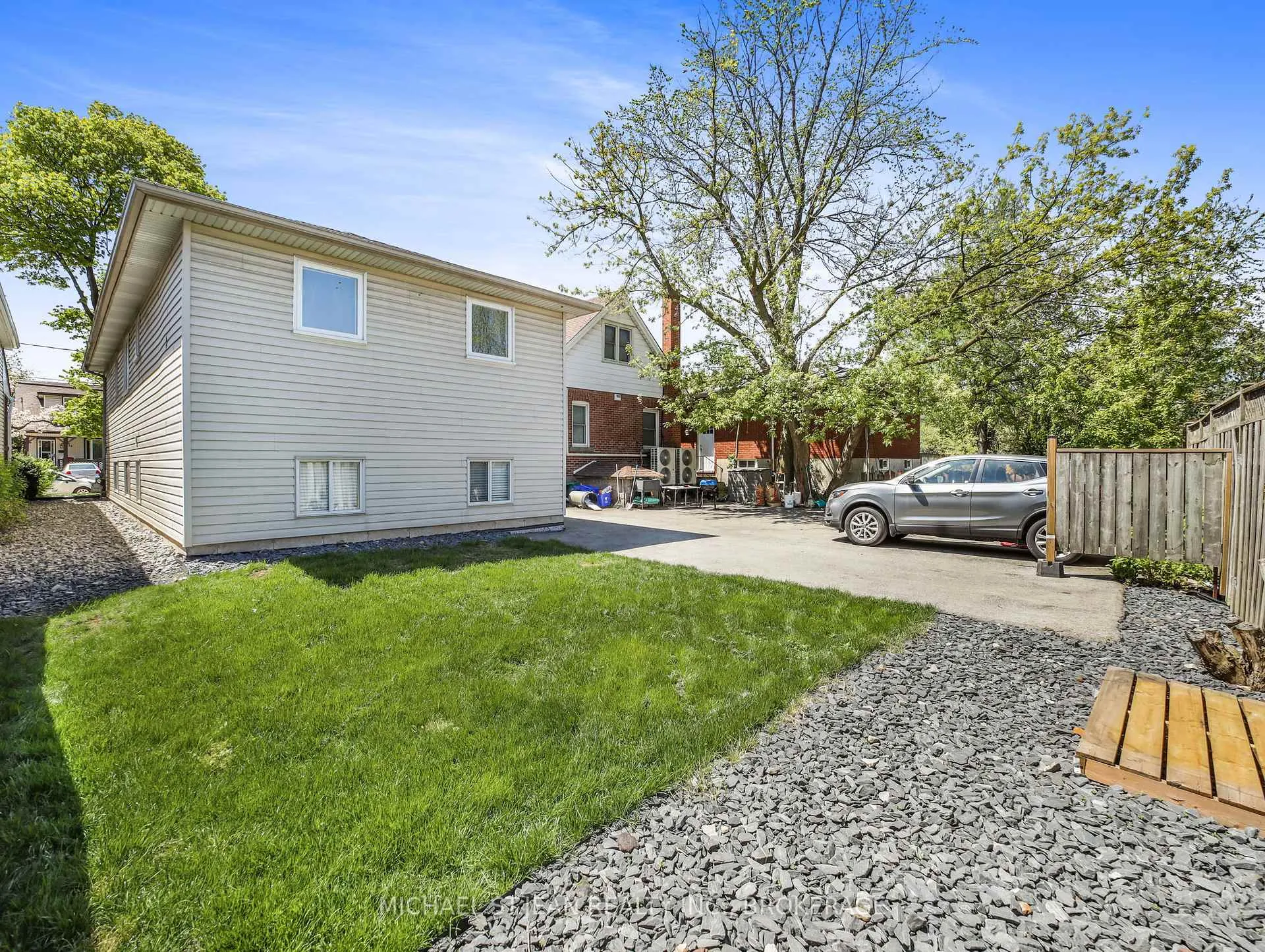 Photo 39 of 107 Alpine Avenue, Hamilton, Central — HOMEH
