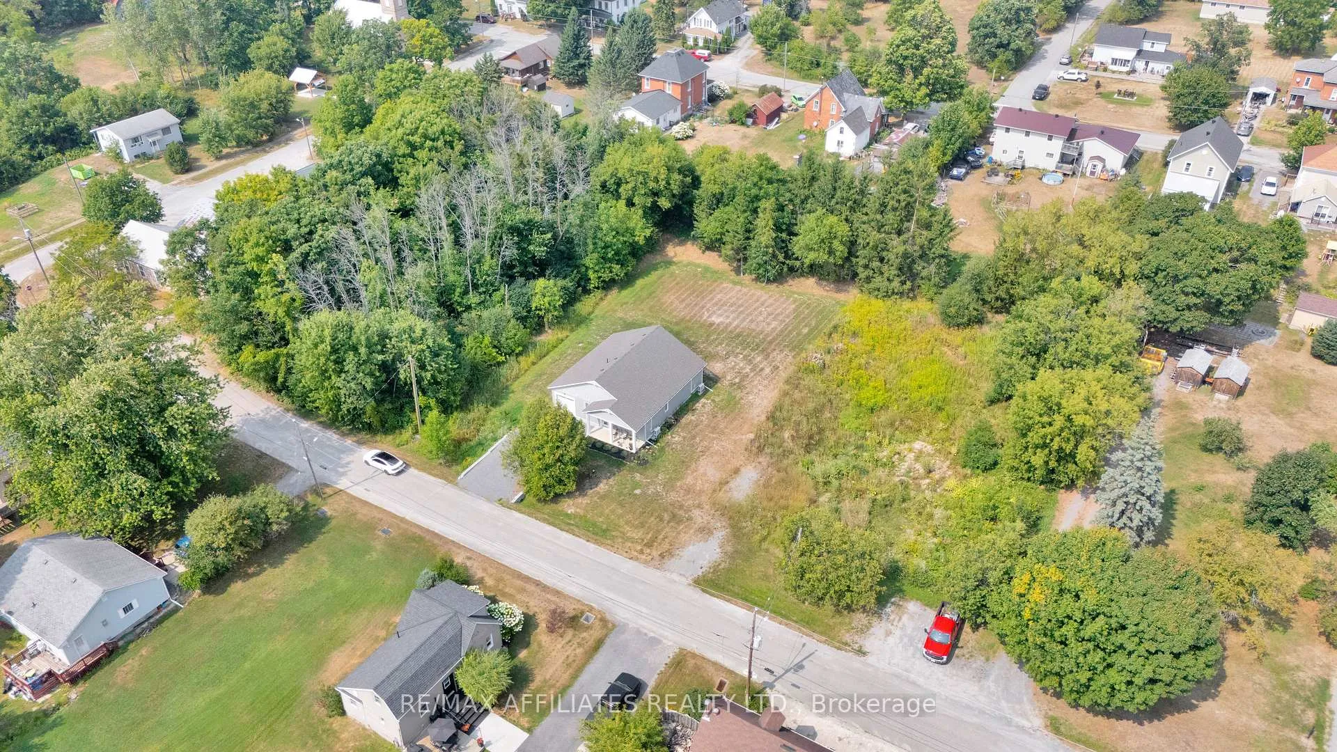 Photo 28 of 8 Simcoe Street, Rideau Lakes, Rideau Lakes (Newboro) Twp — HOMEH
