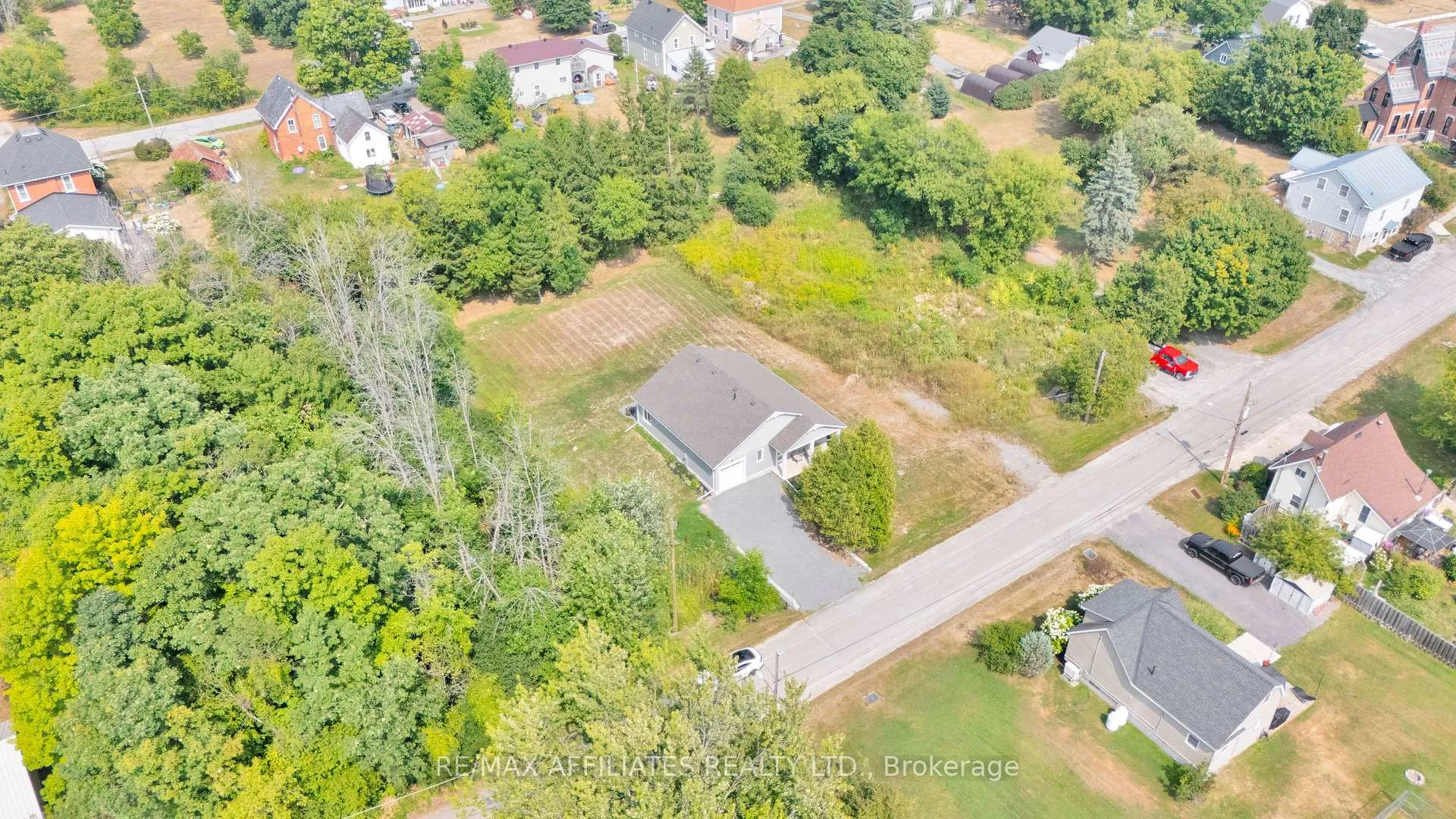 Photo 29 of 8 Simcoe Street, Rideau Lakes, Rideau Lakes (Newboro) Twp — HOMEH