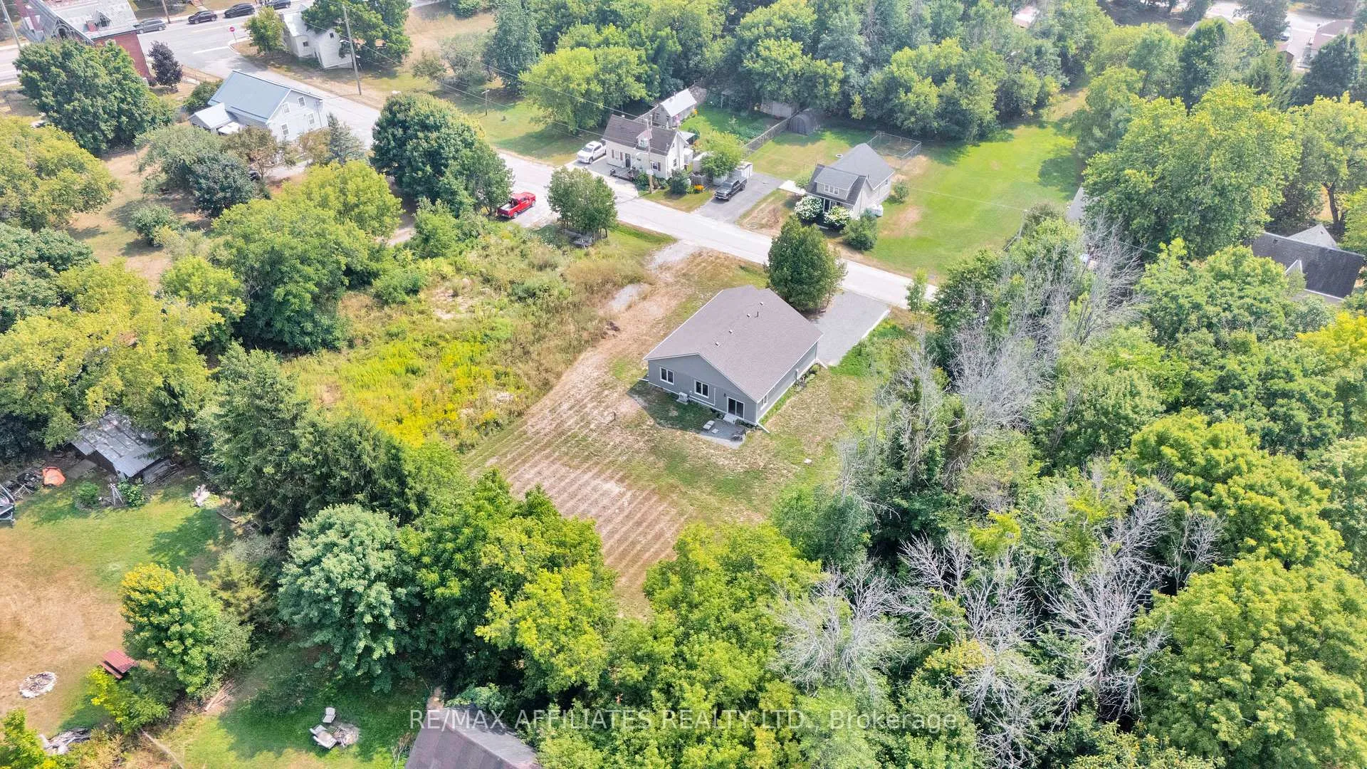 Photo 30 of 8 Simcoe Street, Rideau Lakes, Rideau Lakes (Newboro) Twp — HOMEH