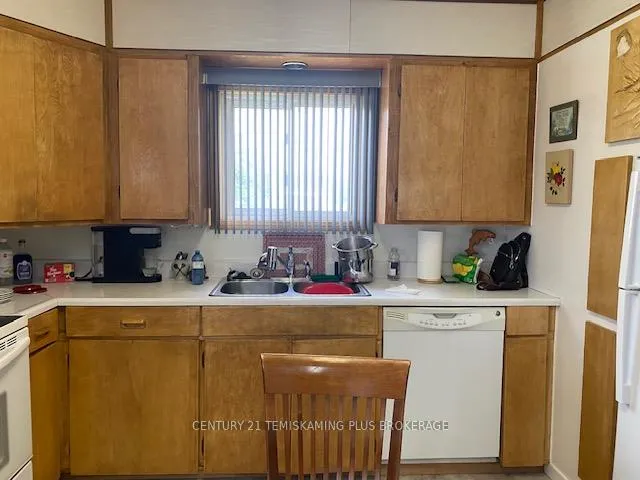 Photo 4 of 62 Maple Street S, Temiskaming Shores, Haileybury — HOMEH