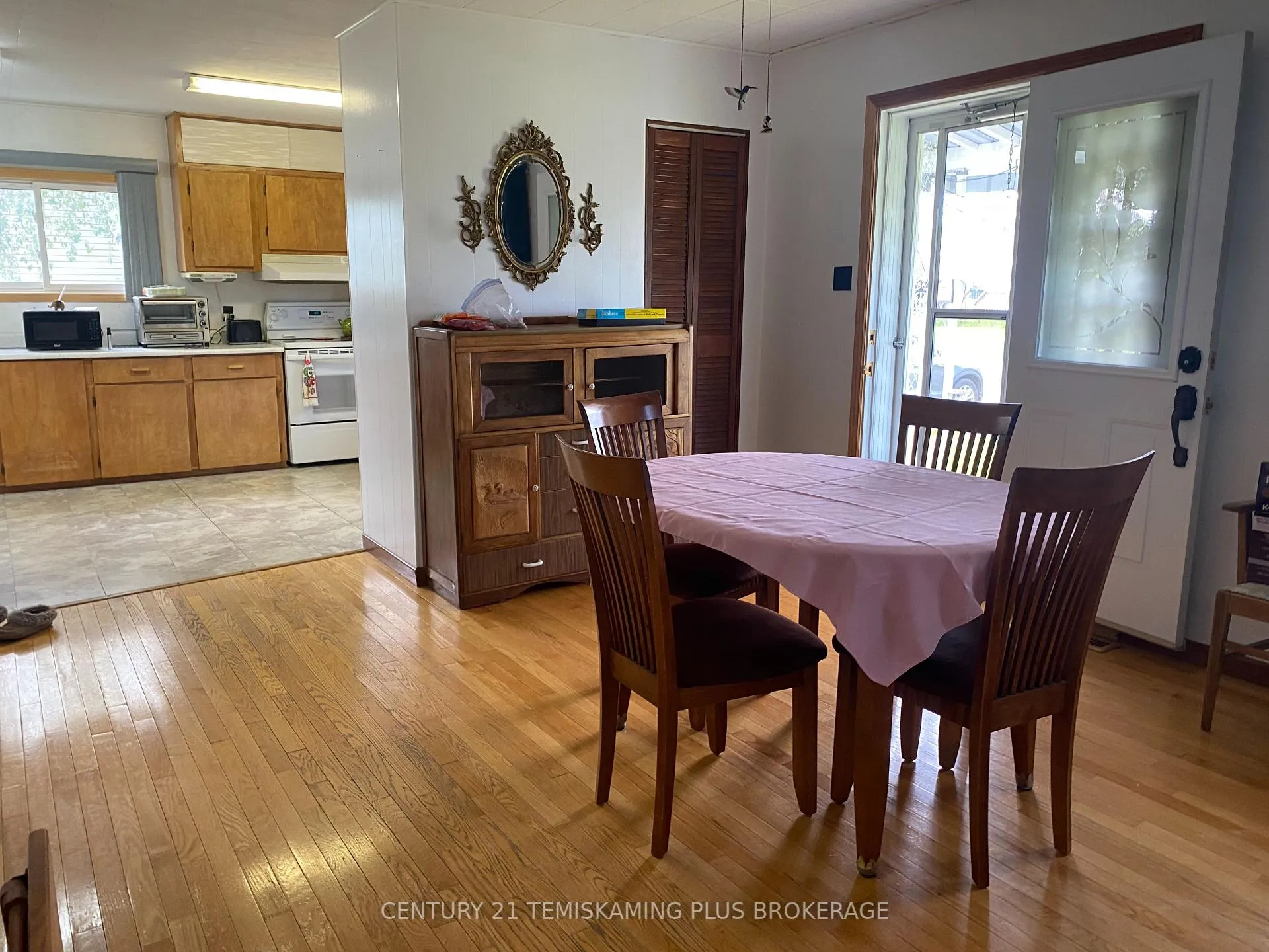 Photo 10 of 62 Maple Street S, Temiskaming Shores, Haileybury — HOMEH