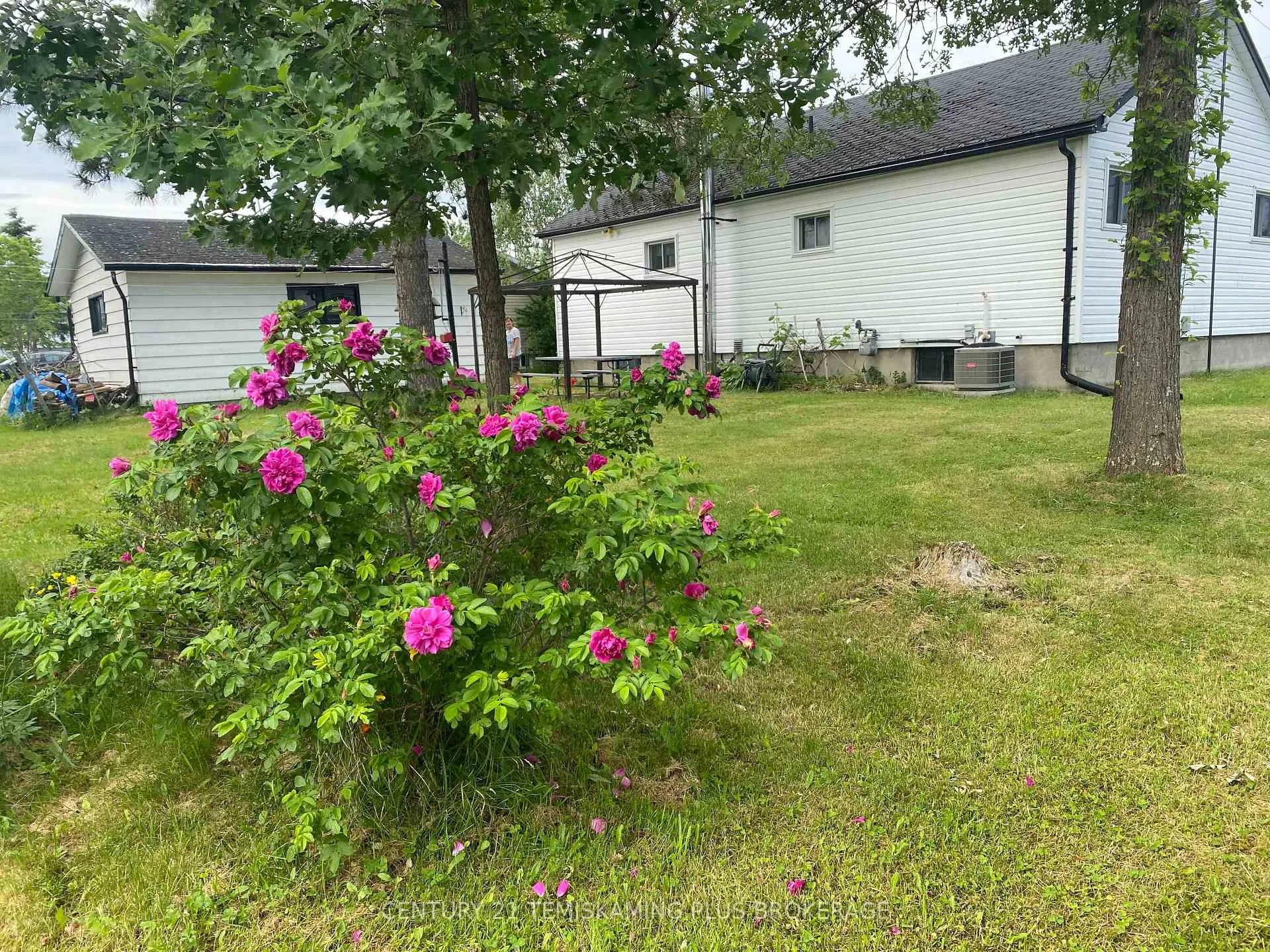 Photo 34 of 62 Maple Street S, Temiskaming Shores, Haileybury — HOMEH