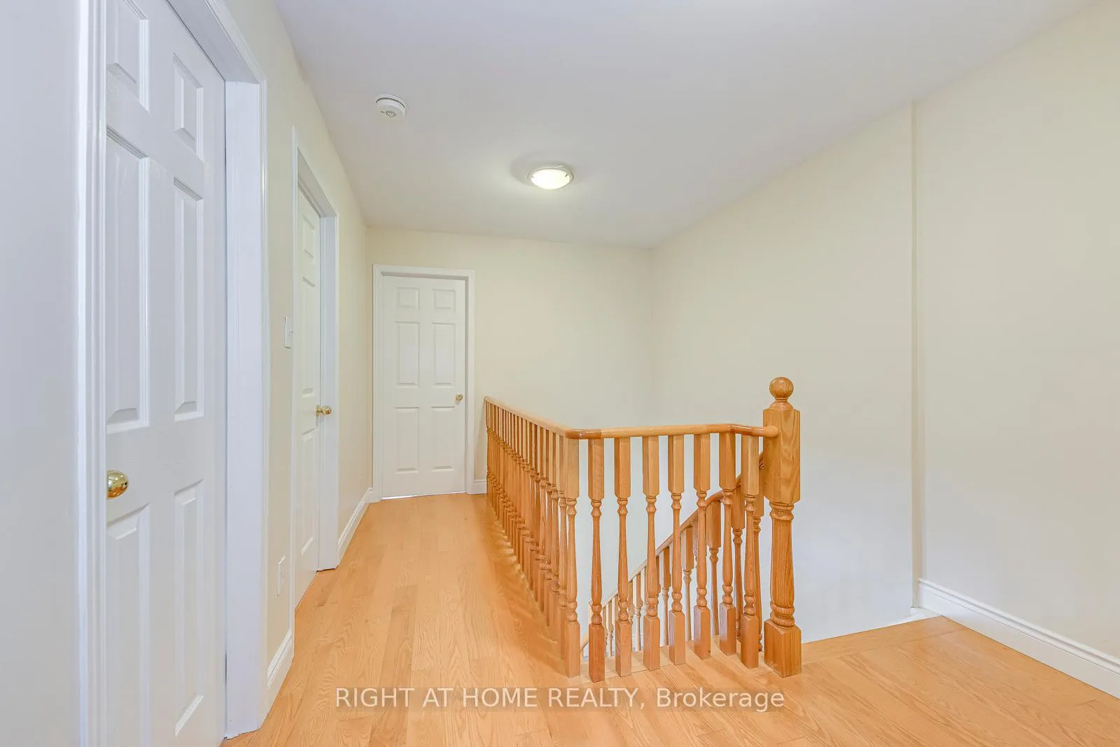 Photo 19 of 2472 Newcastle Crescent, Oakville, West Oak Trails — HOMEH