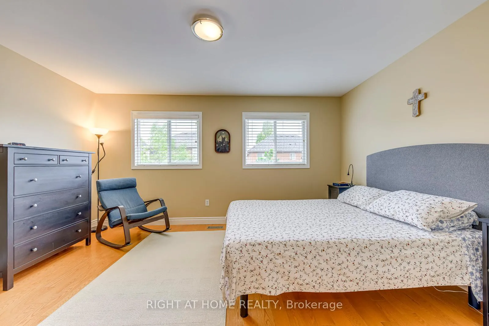 Photo 20 of 2472 Newcastle Crescent, Oakville, West Oak Trails — HOMEH