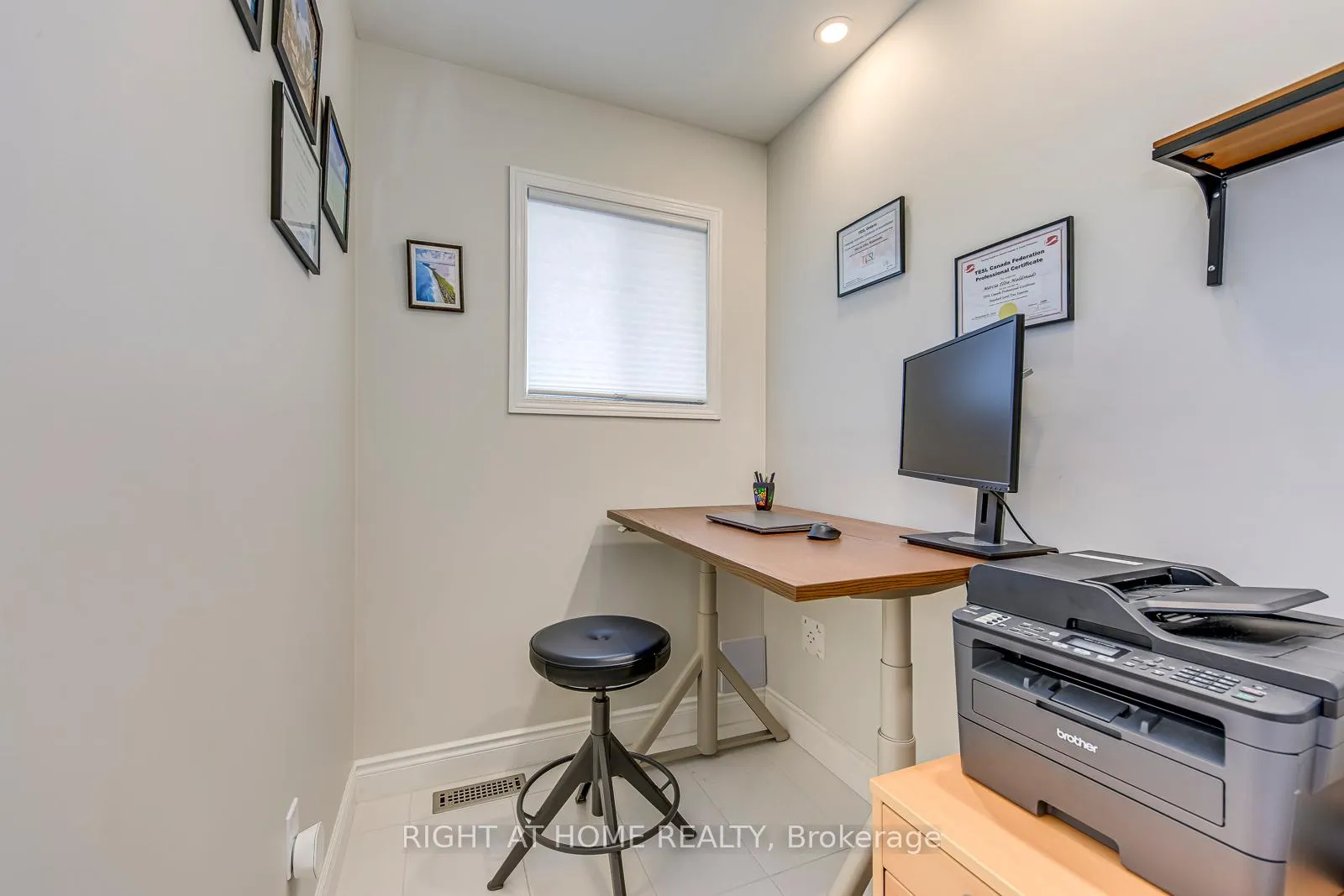 Photo 30 of 2472 Newcastle Crescent, Oakville, West Oak Trails — HOMEH