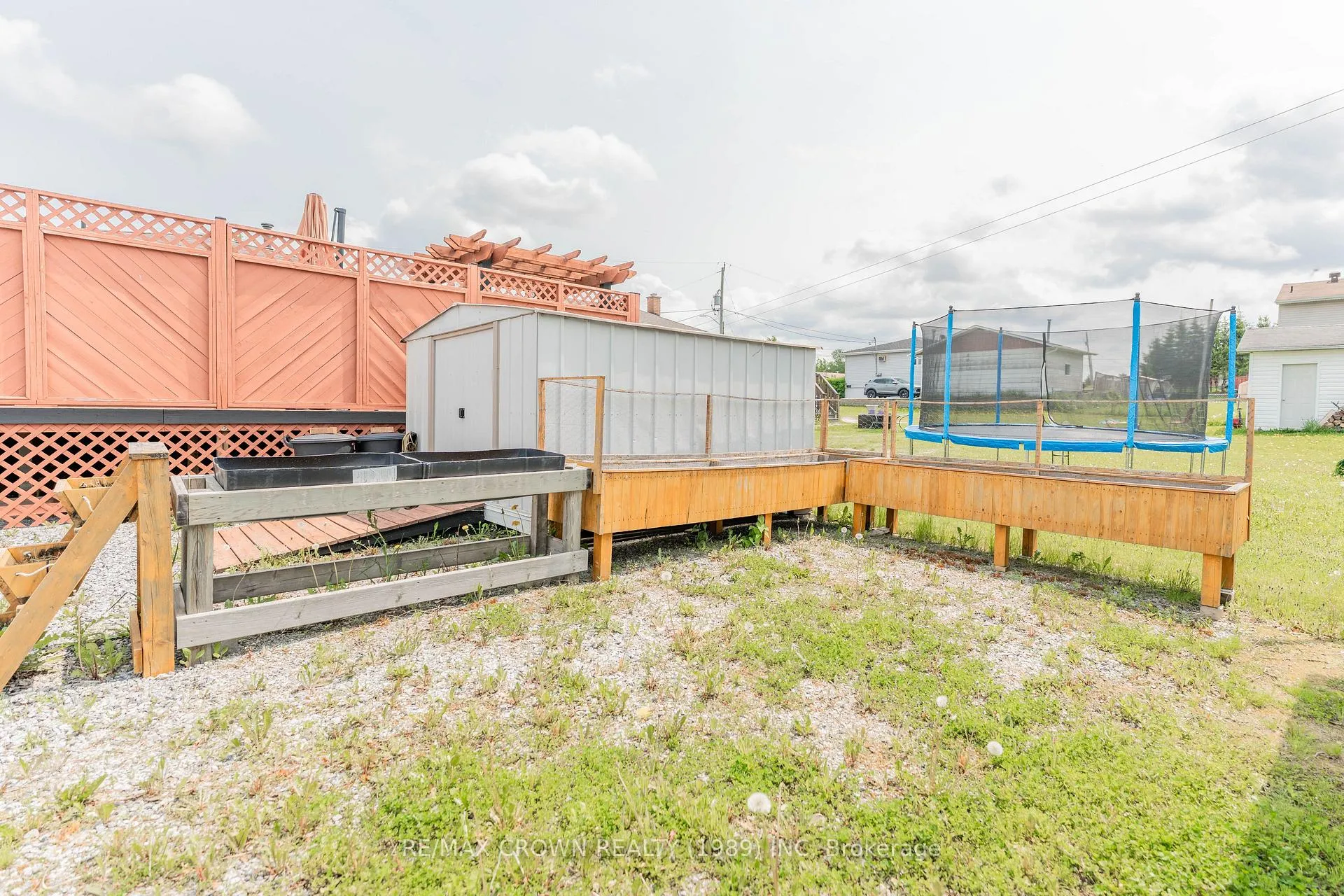 Photo 49 of 6 Hill Street, Kapuskasing — HOMEH