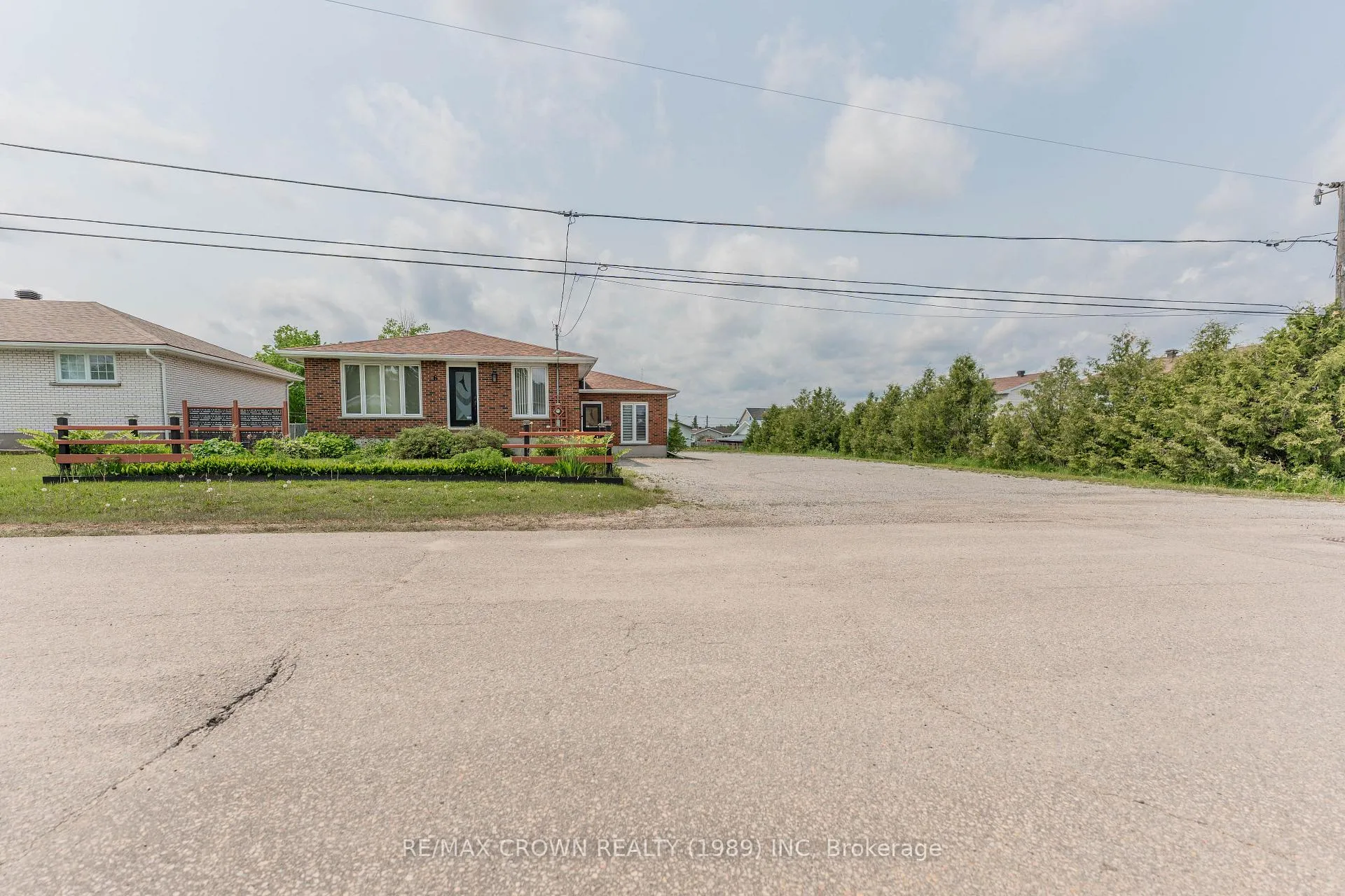 Photo 50 of 6 Hill Street, Kapuskasing — HOMEH