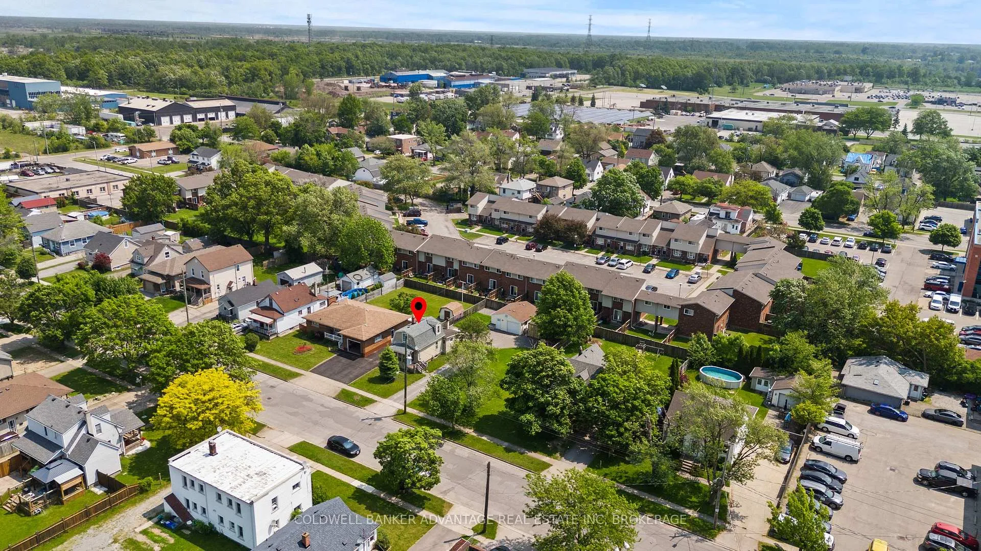 Photo 4 of 428 Scholfield Avenue N, Welland, Welland Downtown — HOMEH