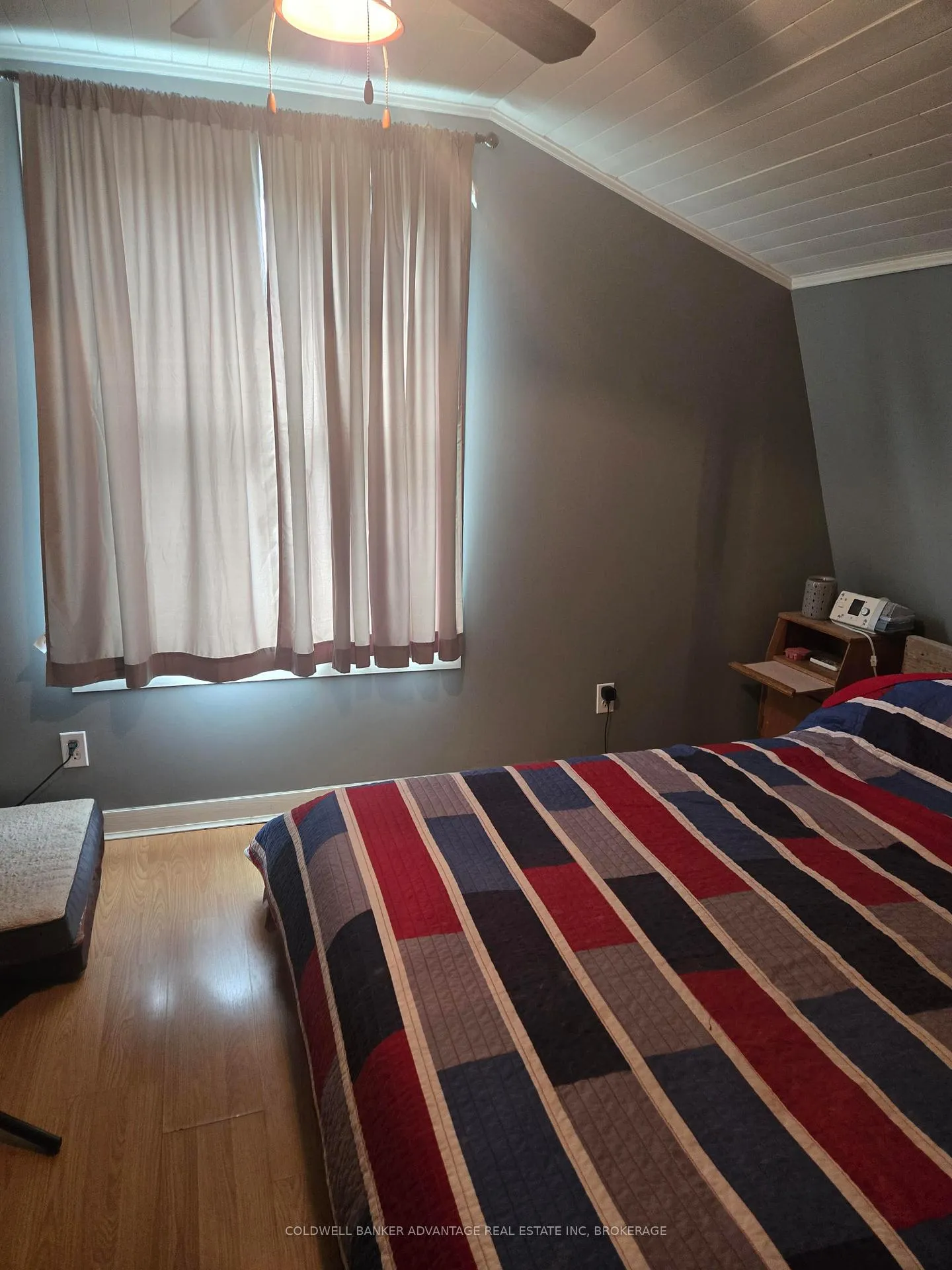 Photo 17 of 428 Scholfield Avenue N, Welland, Welland Downtown — HOMEH