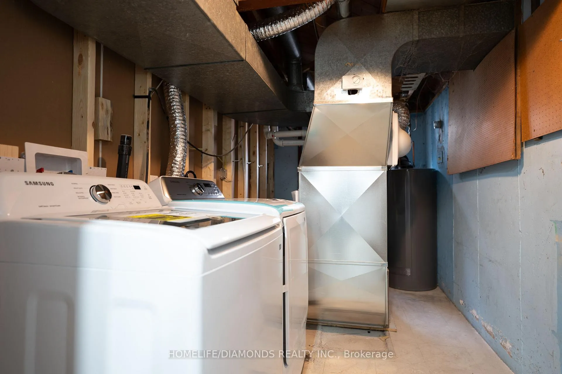Photo 22 of 7010 Whitman Avenue, Niagara Falls, Arad/Fallsview — HOMEH