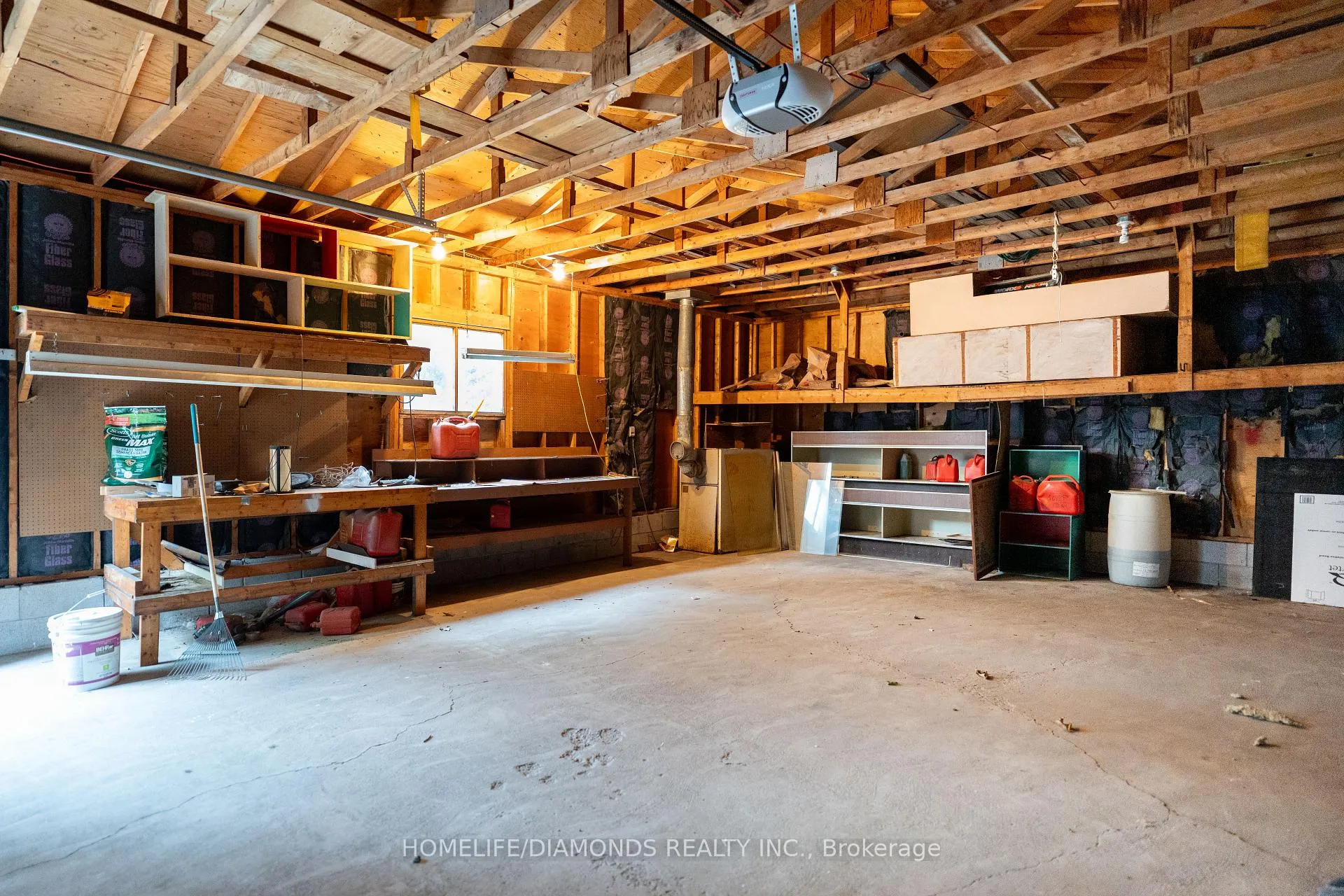 Photo 23 of 7010 Whitman Avenue, Niagara Falls, Arad/Fallsview — HOMEH