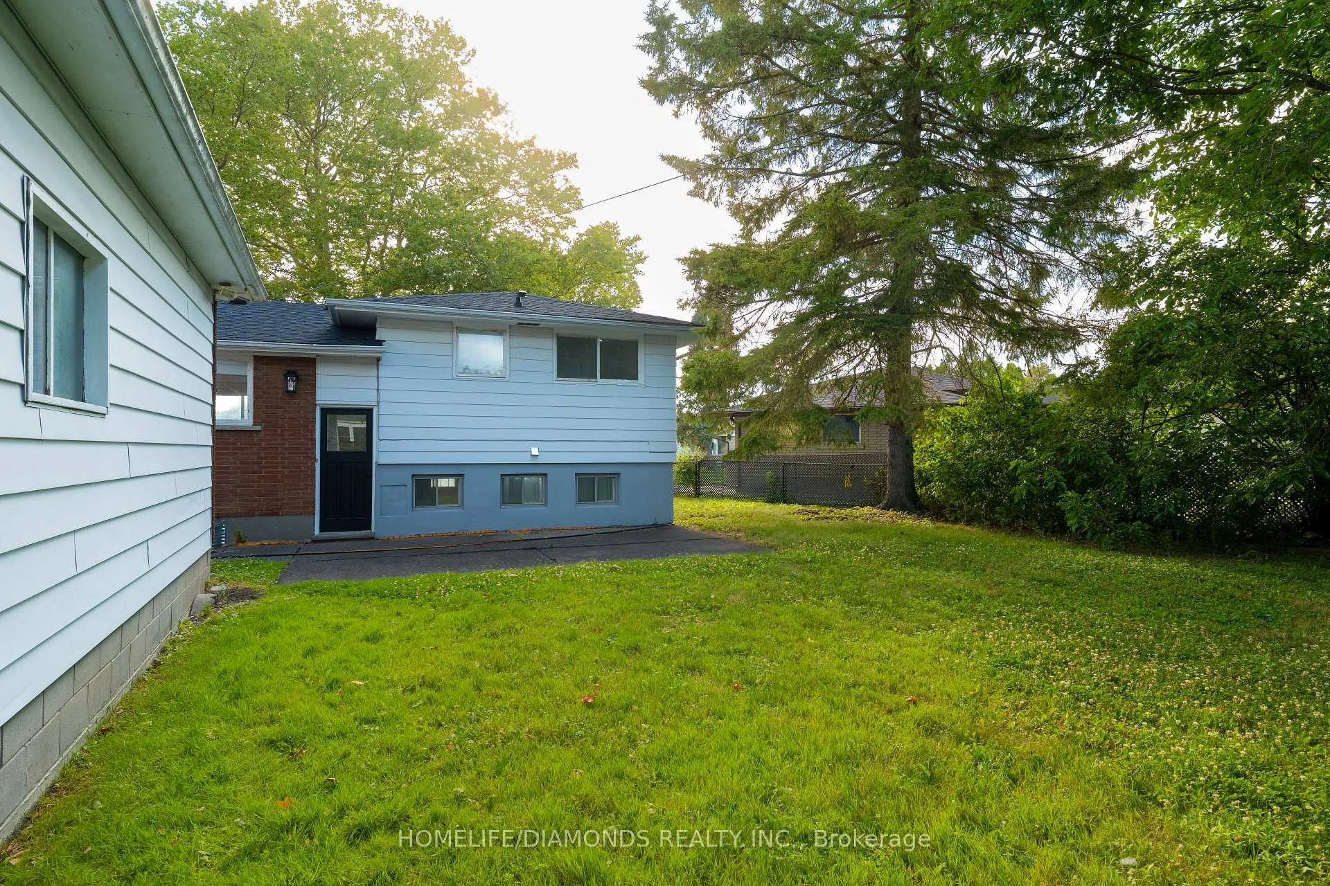 Photo 26 of 7010 Whitman Avenue, Niagara Falls, Arad/Fallsview — HOMEH