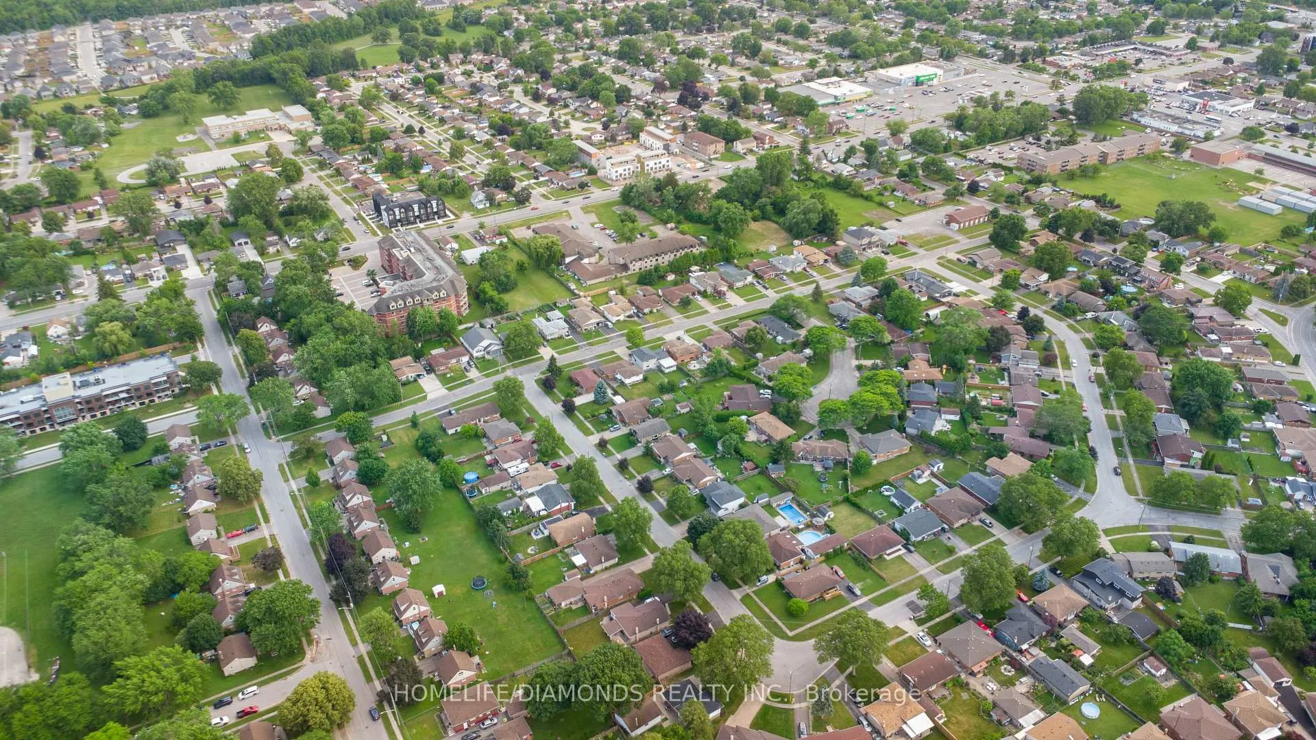 Photo 27 of 7010 Whitman Avenue, Niagara Falls, Arad/Fallsview — HOMEH