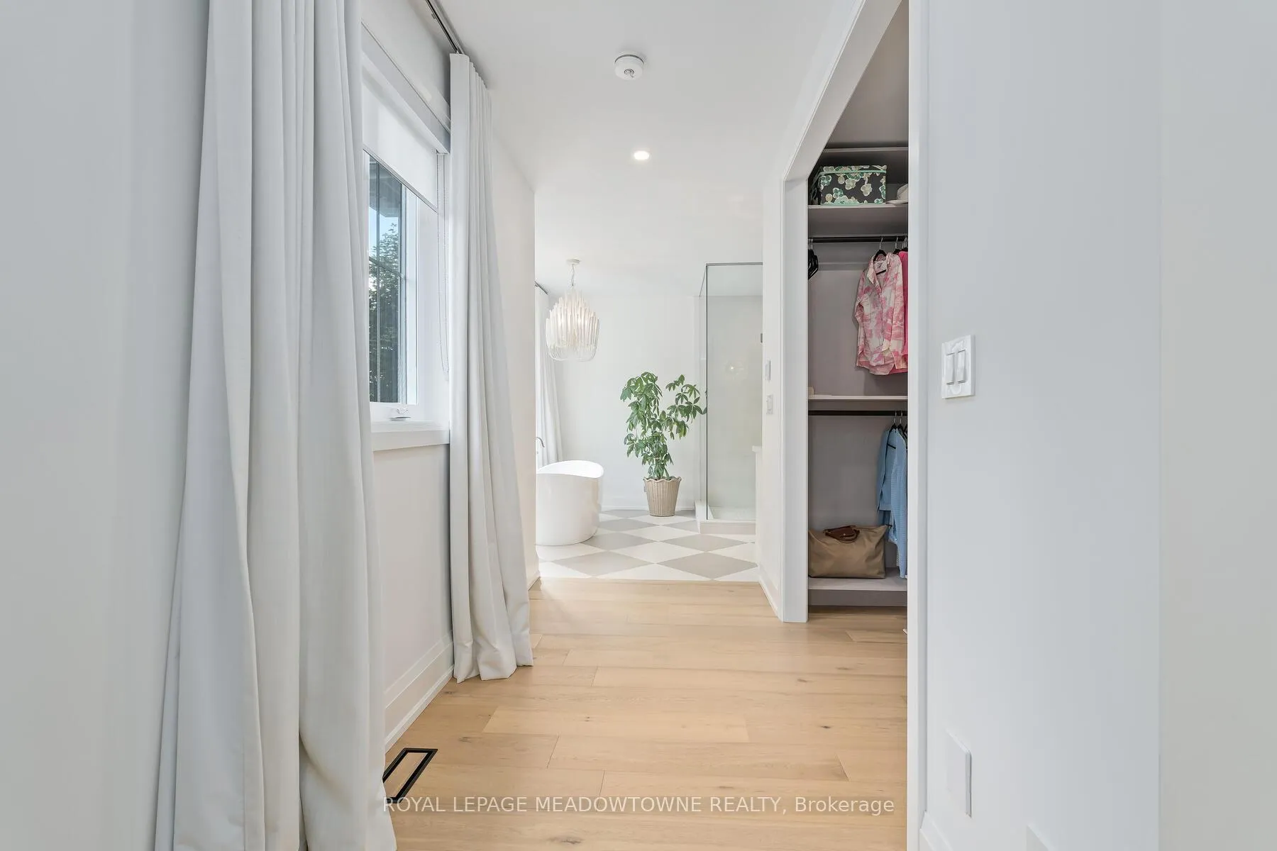 Photo 23 of 3 Academy Road, Halton Hills, Georgetown — HOMEH